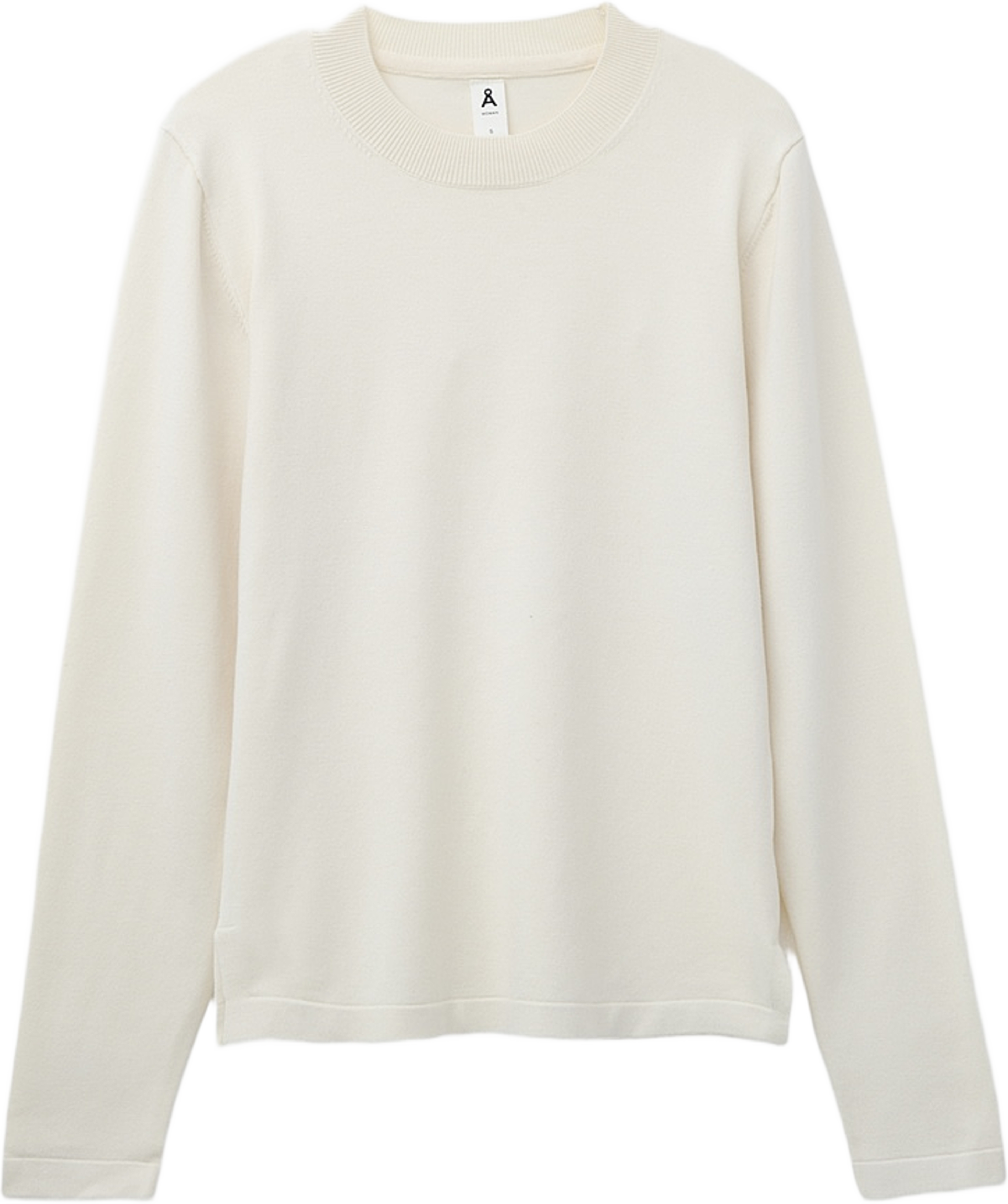 Stickad tröja ASTRID, från Å WOMAN, i färgen Creme. Klicka för att öppna bilden i stort format