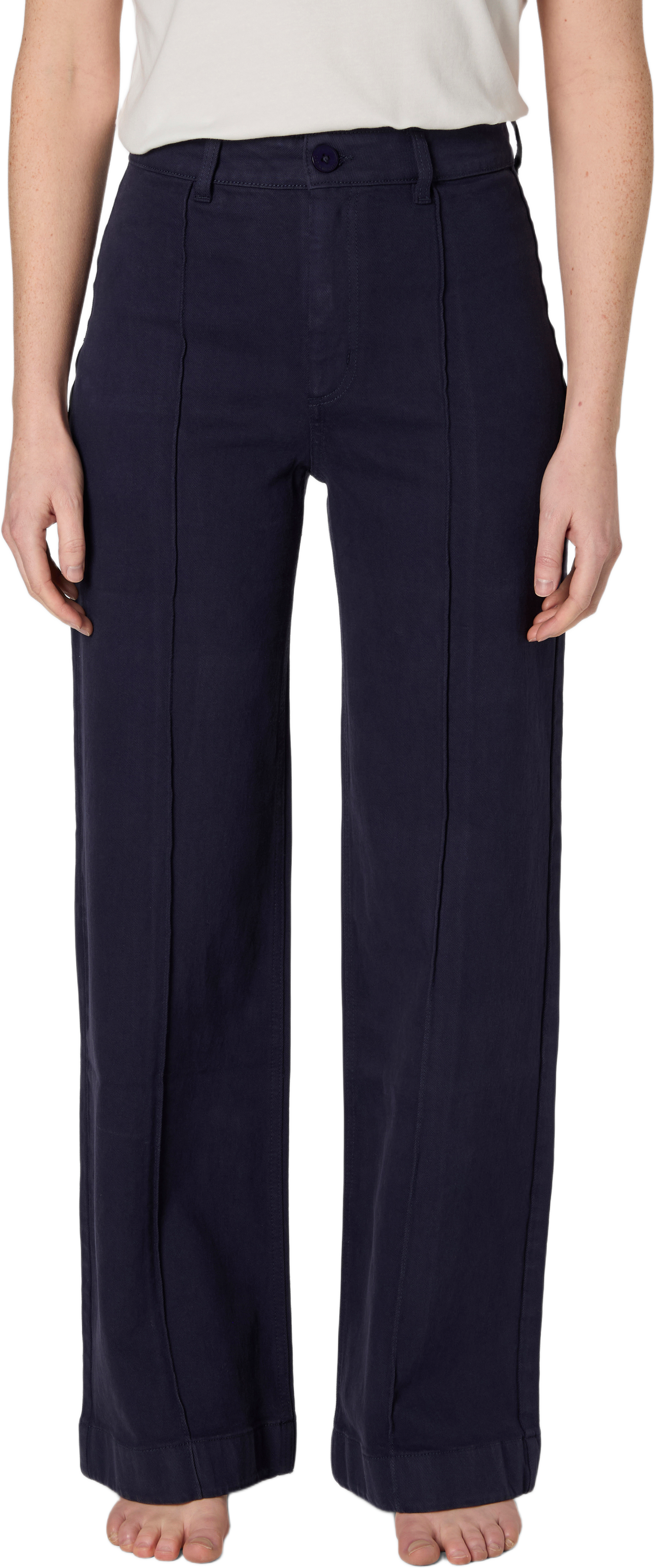 Byxor med pressveck ISALI, från Carin Wester, i färgen Navy. Klicka för att öppna bilden i stort format