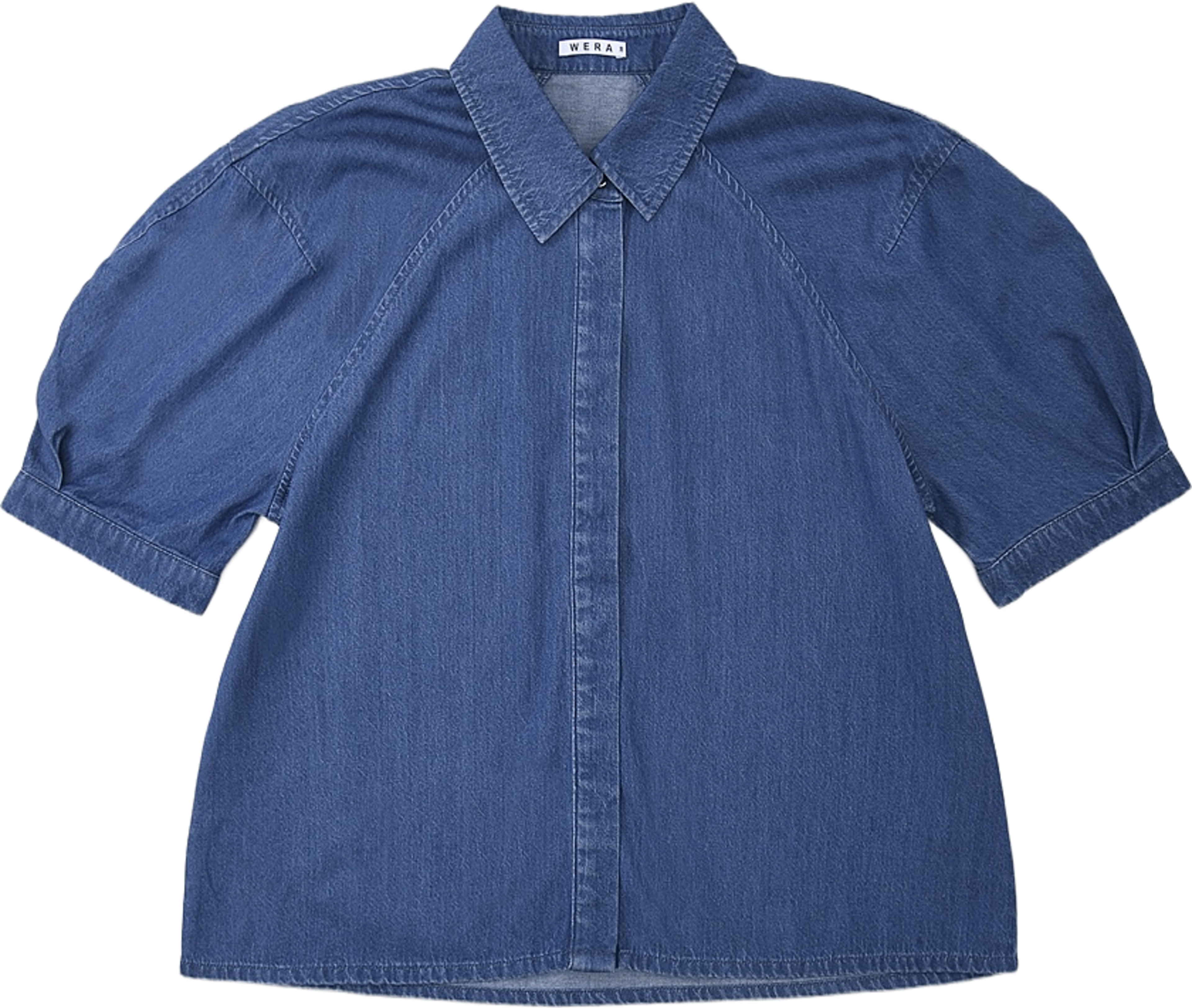 Kortärmad jeansblus IRMA, från Wera, i färgen Mid Blue Denim. Klicka för att öppna bilden i stort format