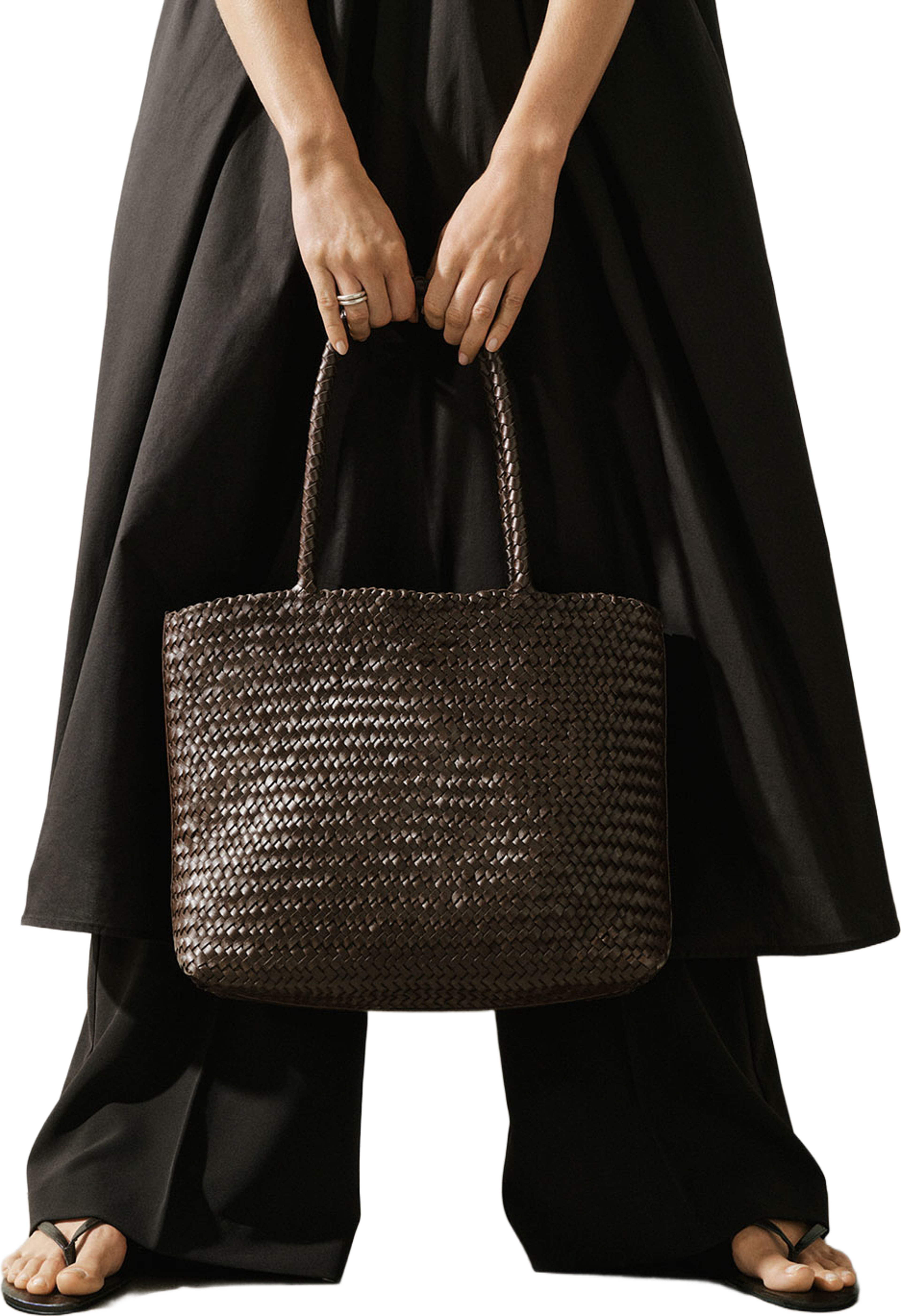 Flätad toteväska i skinn HAILEY, från Wera, i färgen Dk Brown. Klicka för att öppna bilden i stort format