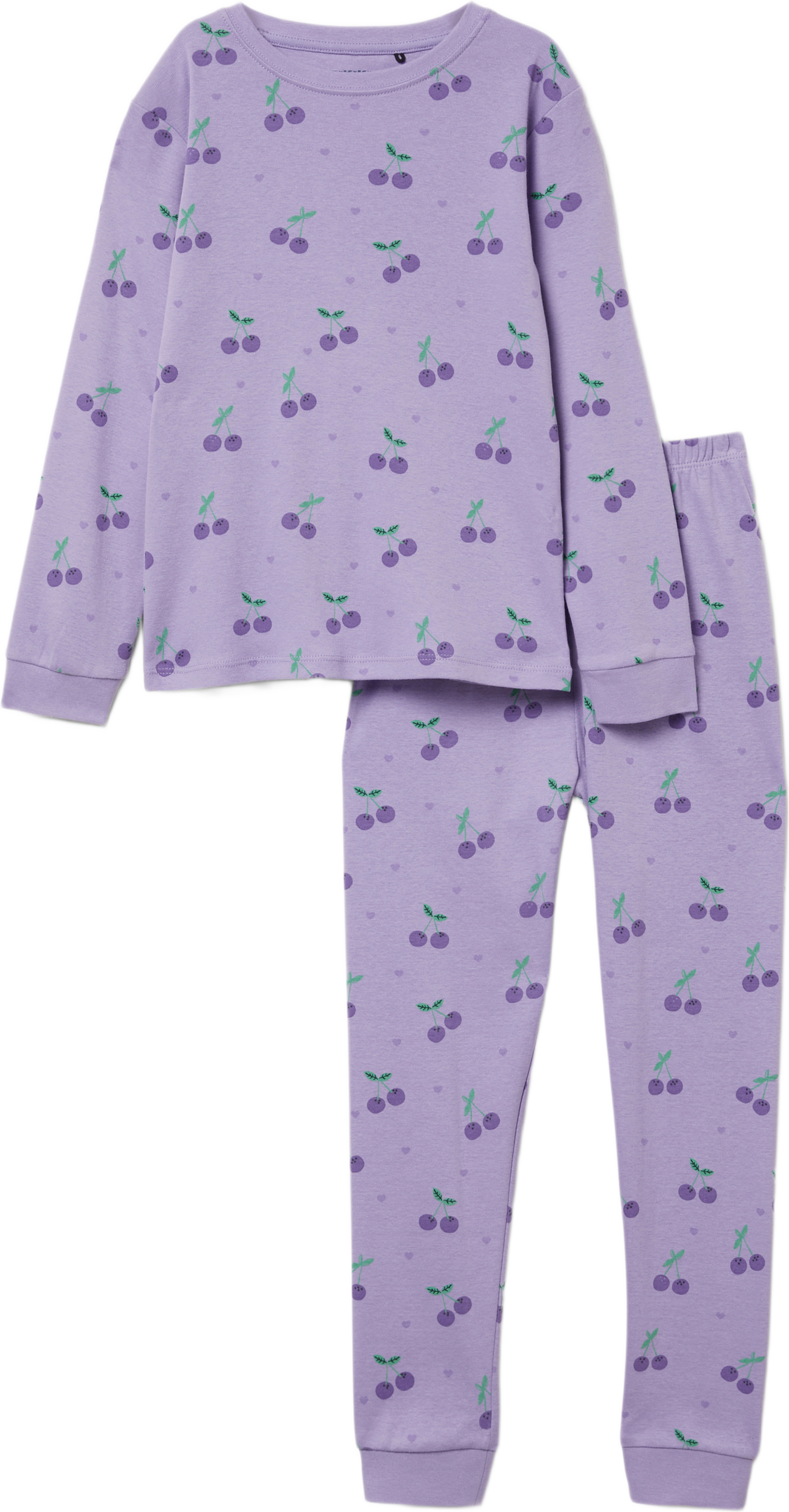 Ribbad pyjamas med tryck POW, från RIKIKI, i färgen Cherry. Klicka för att öppna bilden i stort format