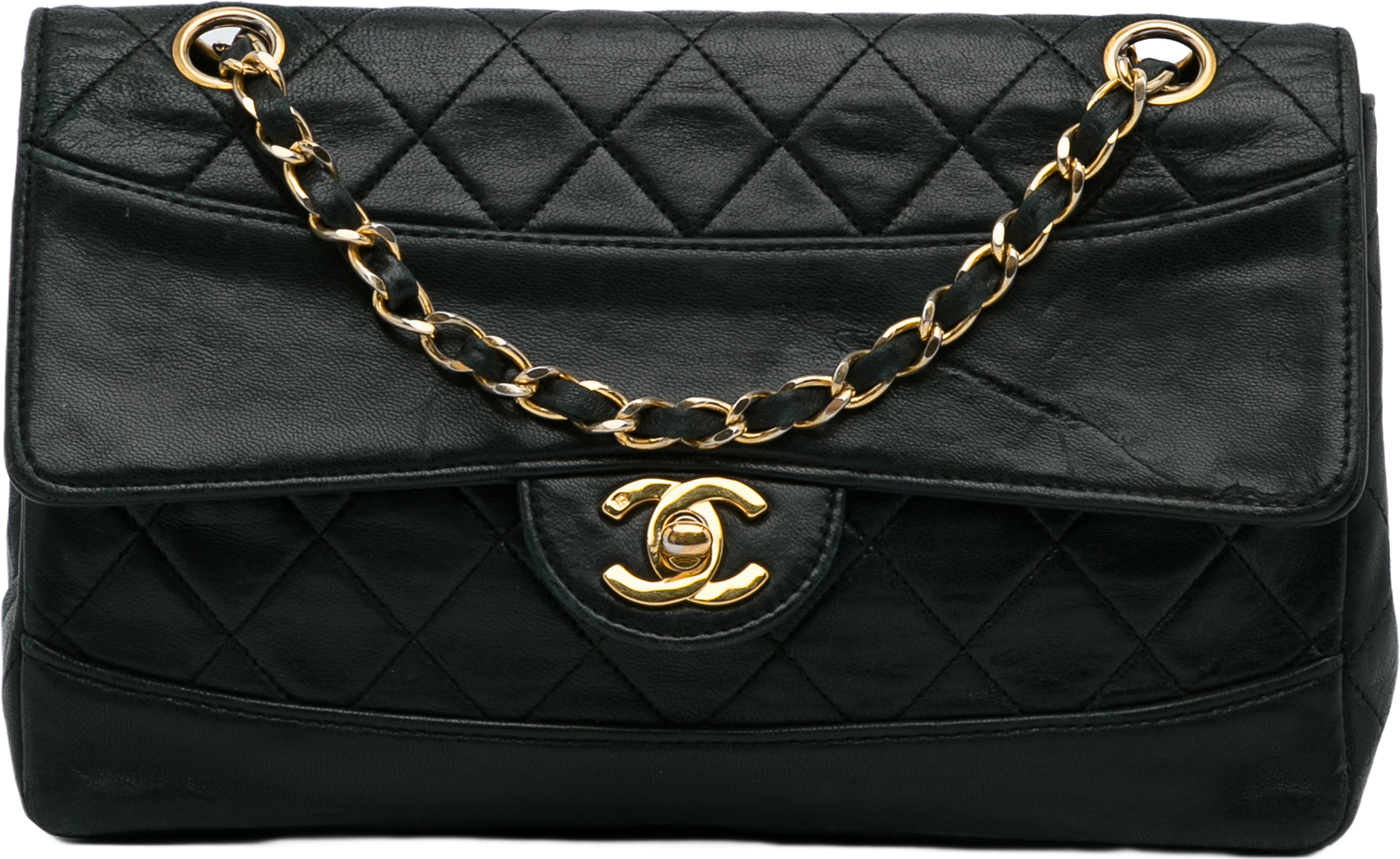 Chanel Quilted Lambskin Shoulder Bag, från Luxclusif, i färgen black. Klicka för att öppna bilden i stort format