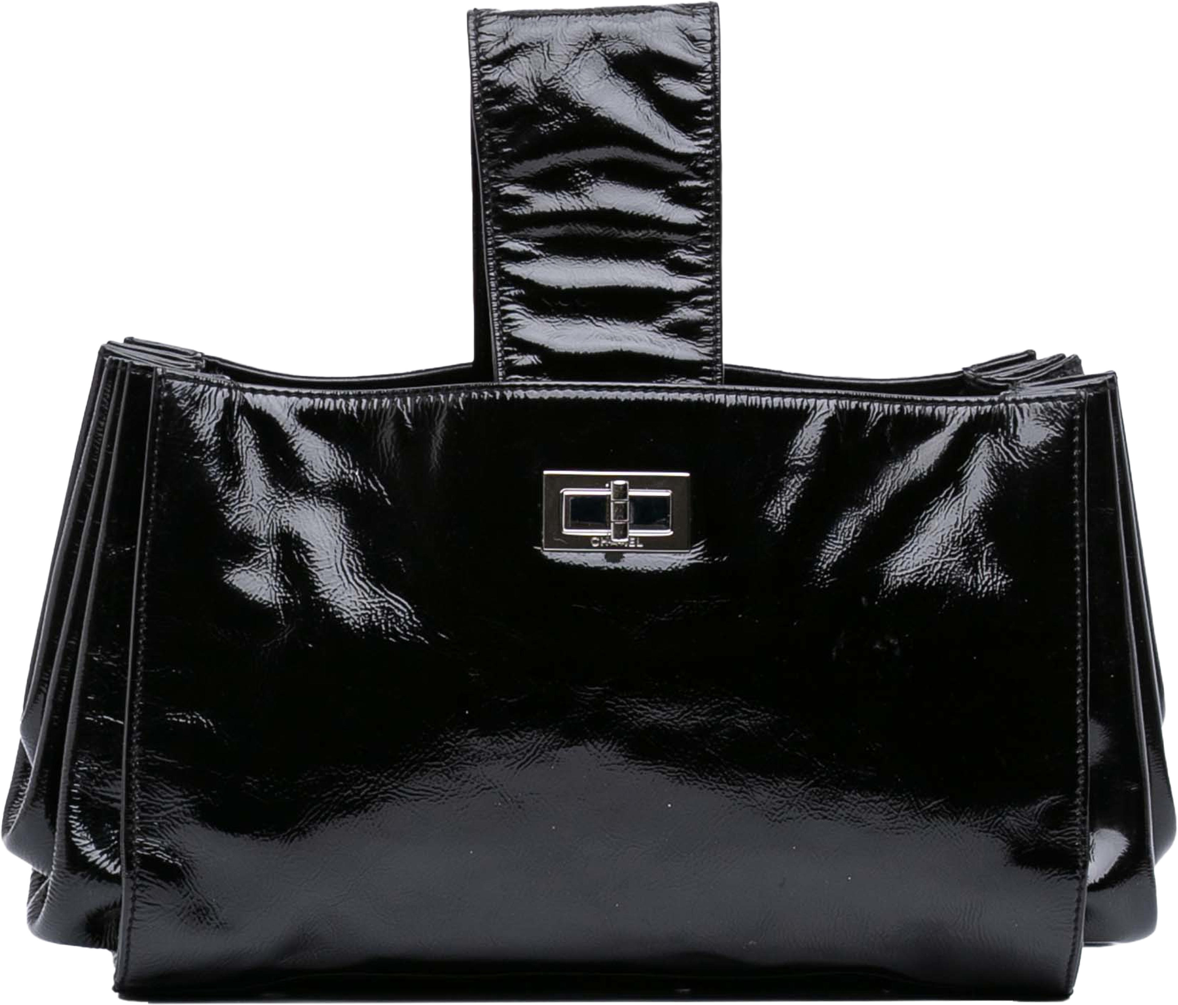 Chanel Patent Mademoiselle Lock Convertible Wrist Clutch, från Luxclusif, i färgen black. Klicka för att öppna bilden i stort format