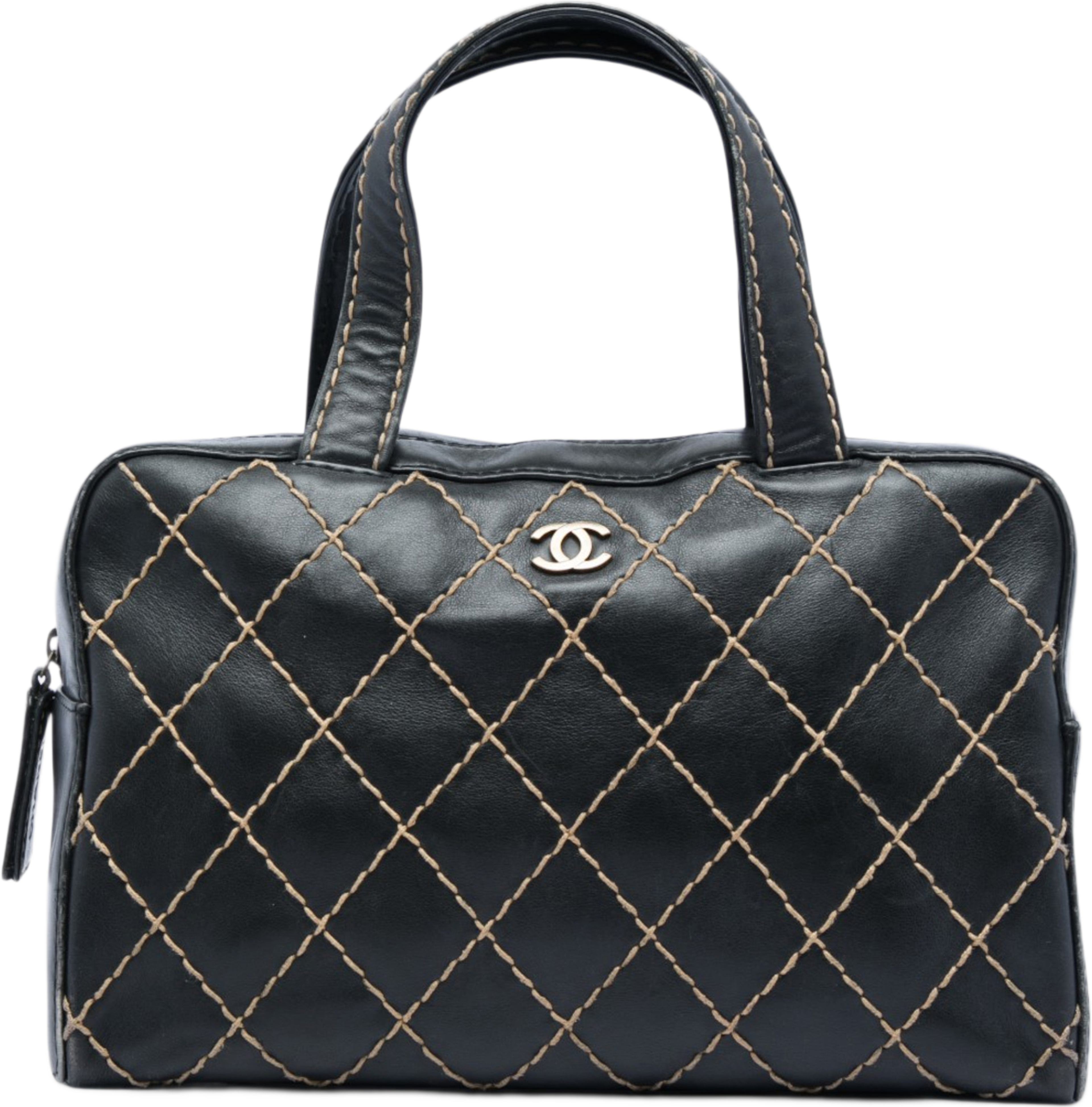 Chanel Cc Calfskin Wild Stitch Handbag, från Luxclusif, i färgen svart. Klicka för att öppna bilden i stort format