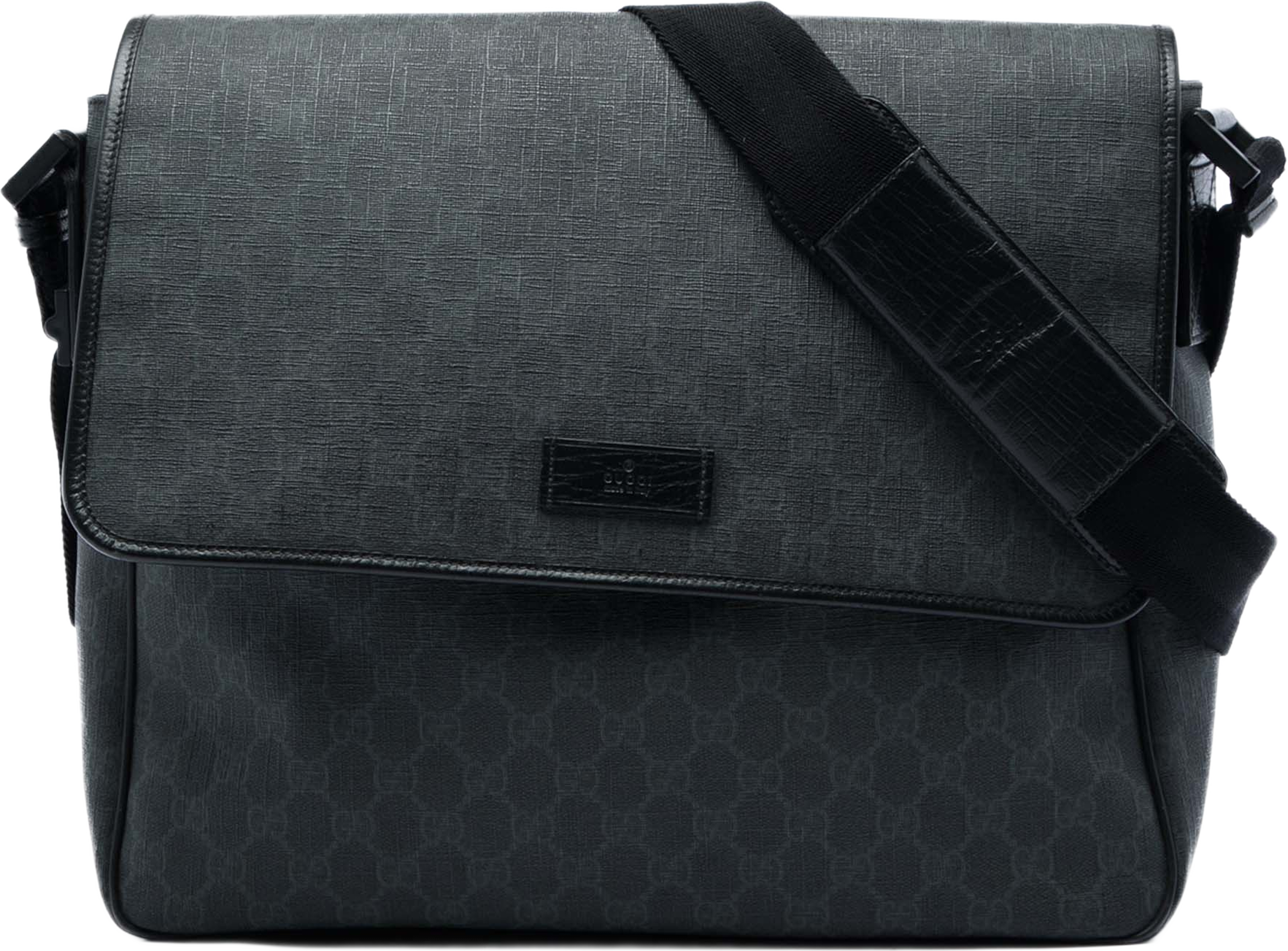 Gucci Gg Supreme Flap Messenger Bag, från Luxclusif, i färgen svart. Klicka för att öppna bilden i stort format