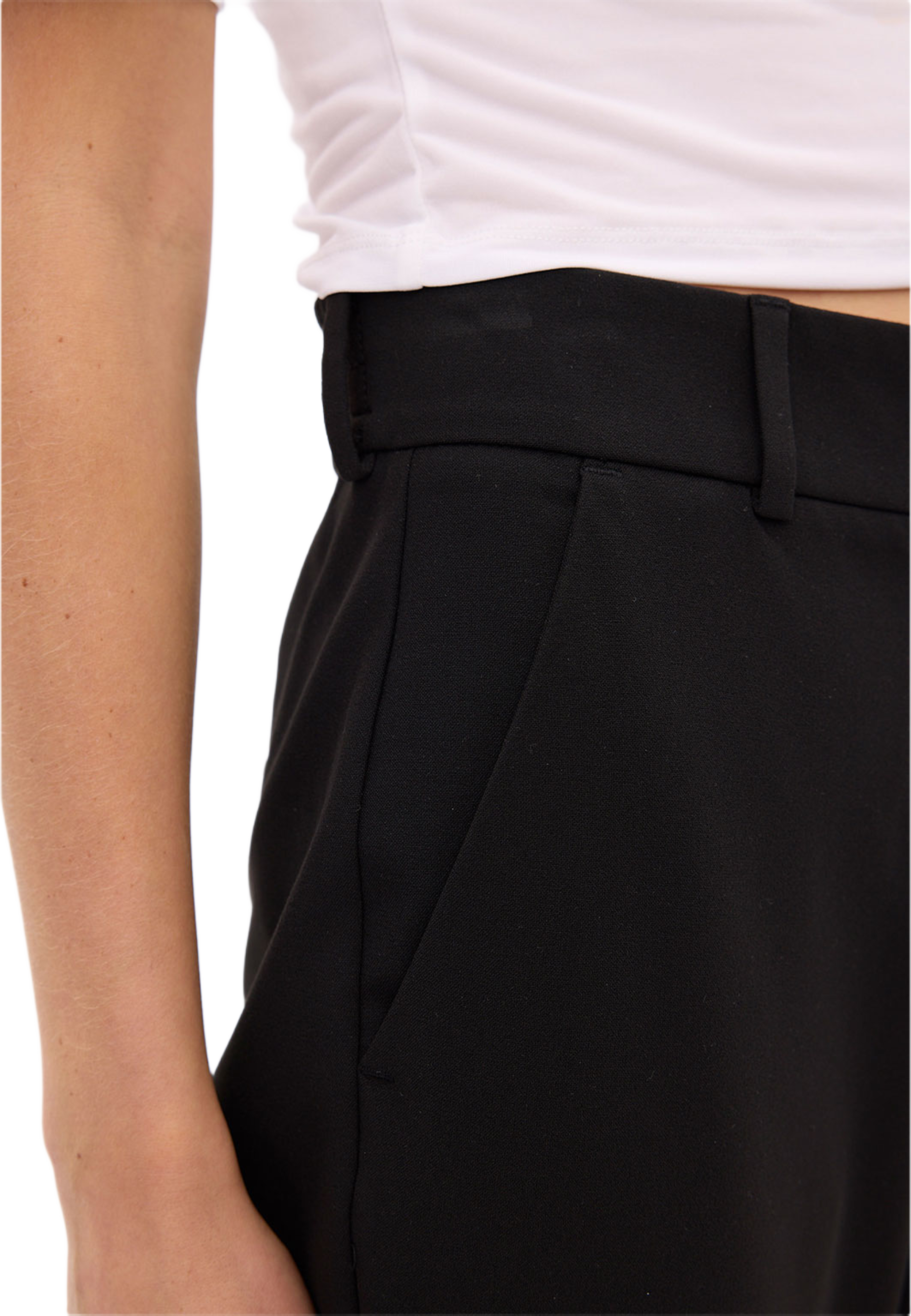 Formal DaphneFV 285, Ankle Trousers, från Five Units, i färgen Black. Klicka för att öppna bilden i stort format