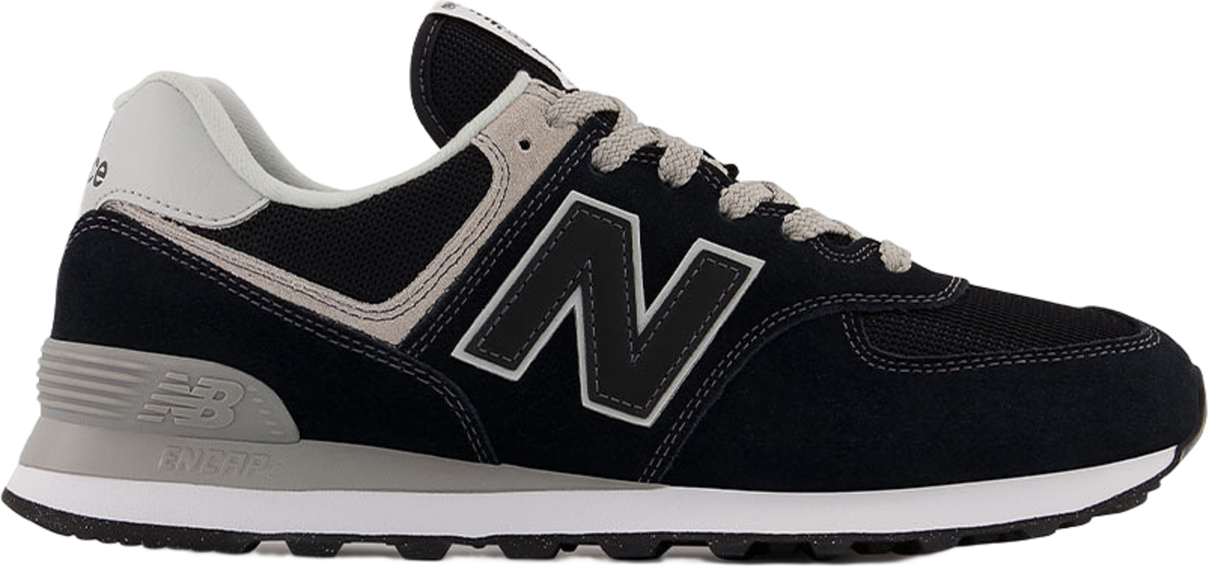 Sneakers ML574EVB, från New Balance, i färgen Black. Klicka för att öppna bilden i stort format