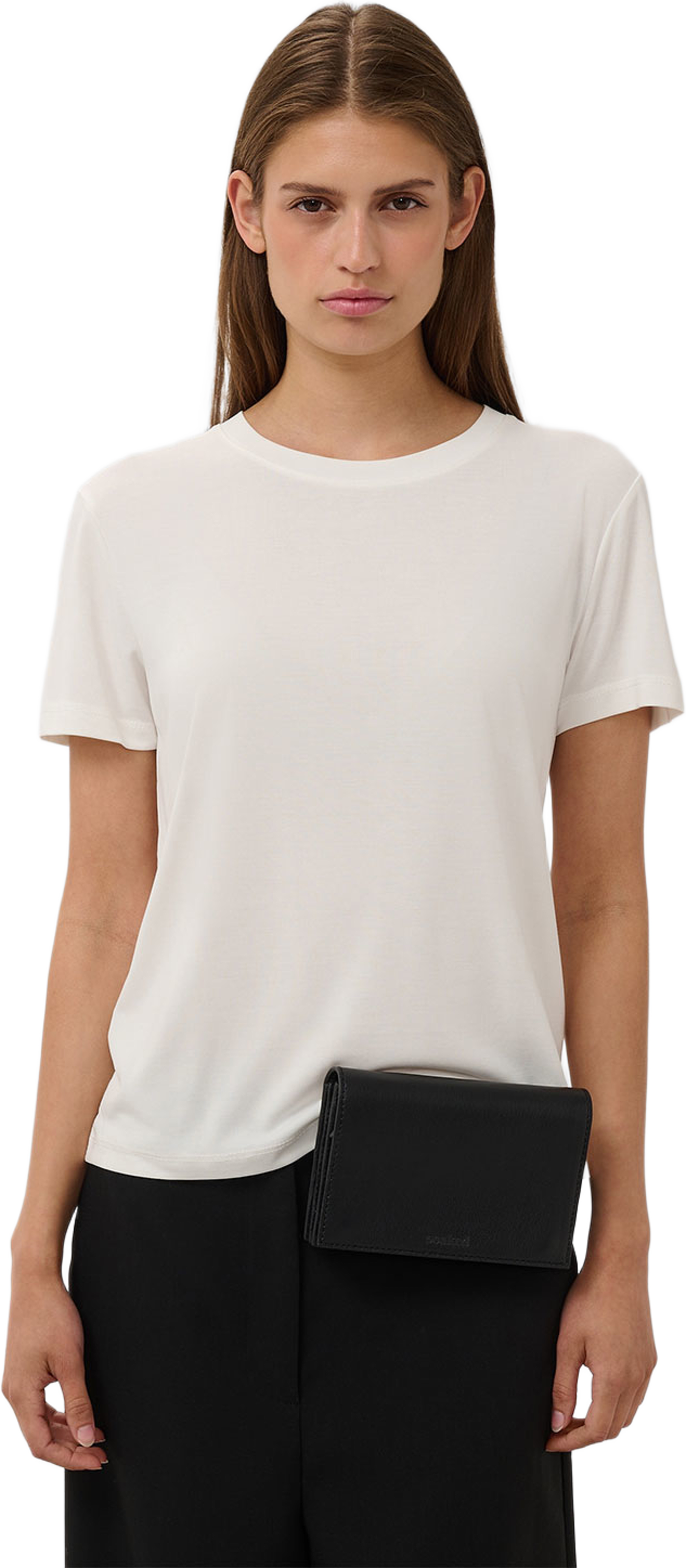 SLColumbine Crew-Neck T-Shirt, från Soaked In Luxury, i färgen Broken White. Klicka för att öppna bilden i stort format