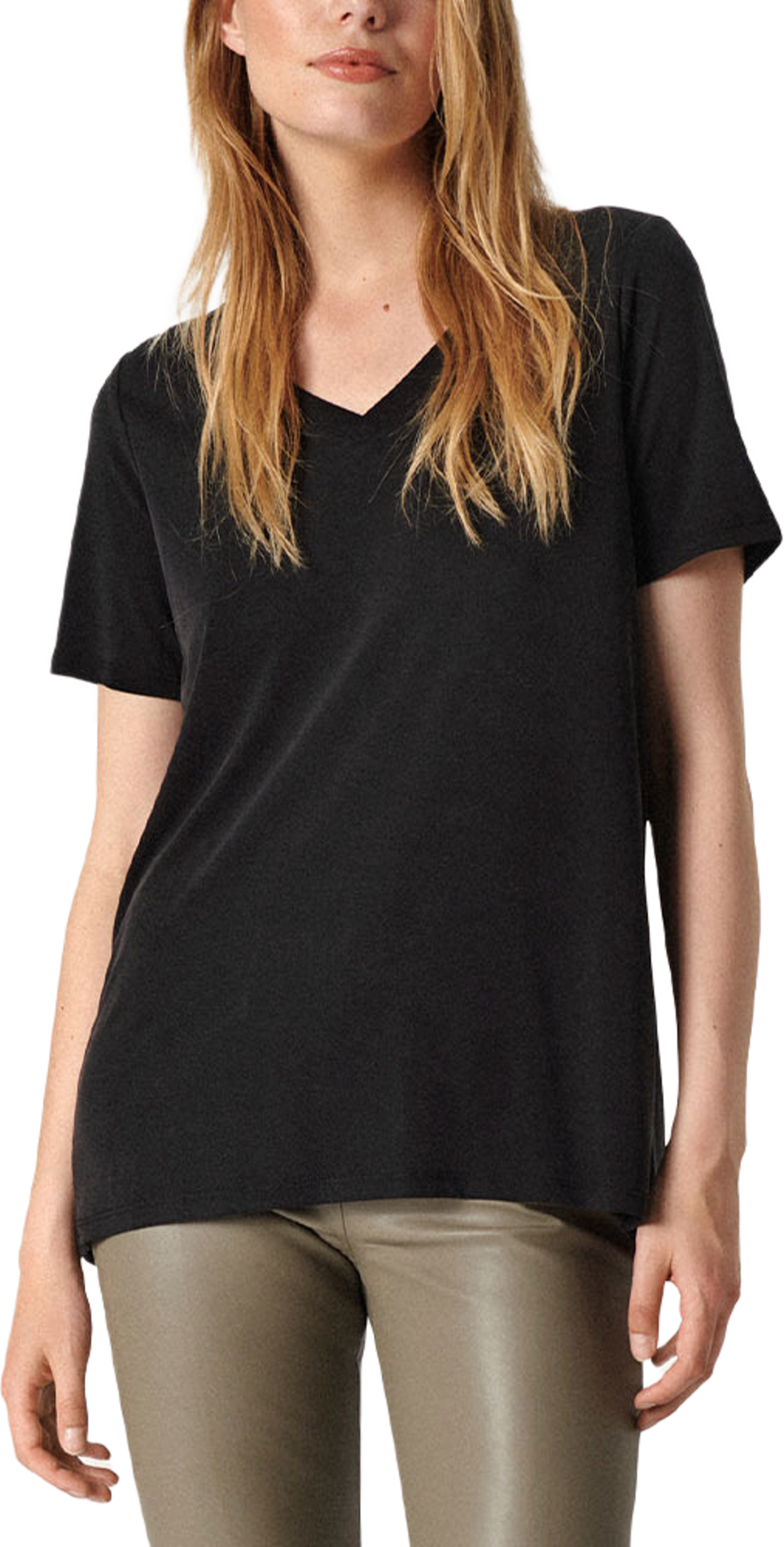 SLColumbine Oversize T-shirt, från Soaked In Luxury, i färgen Black. Klicka för att öppna bilden i stort format