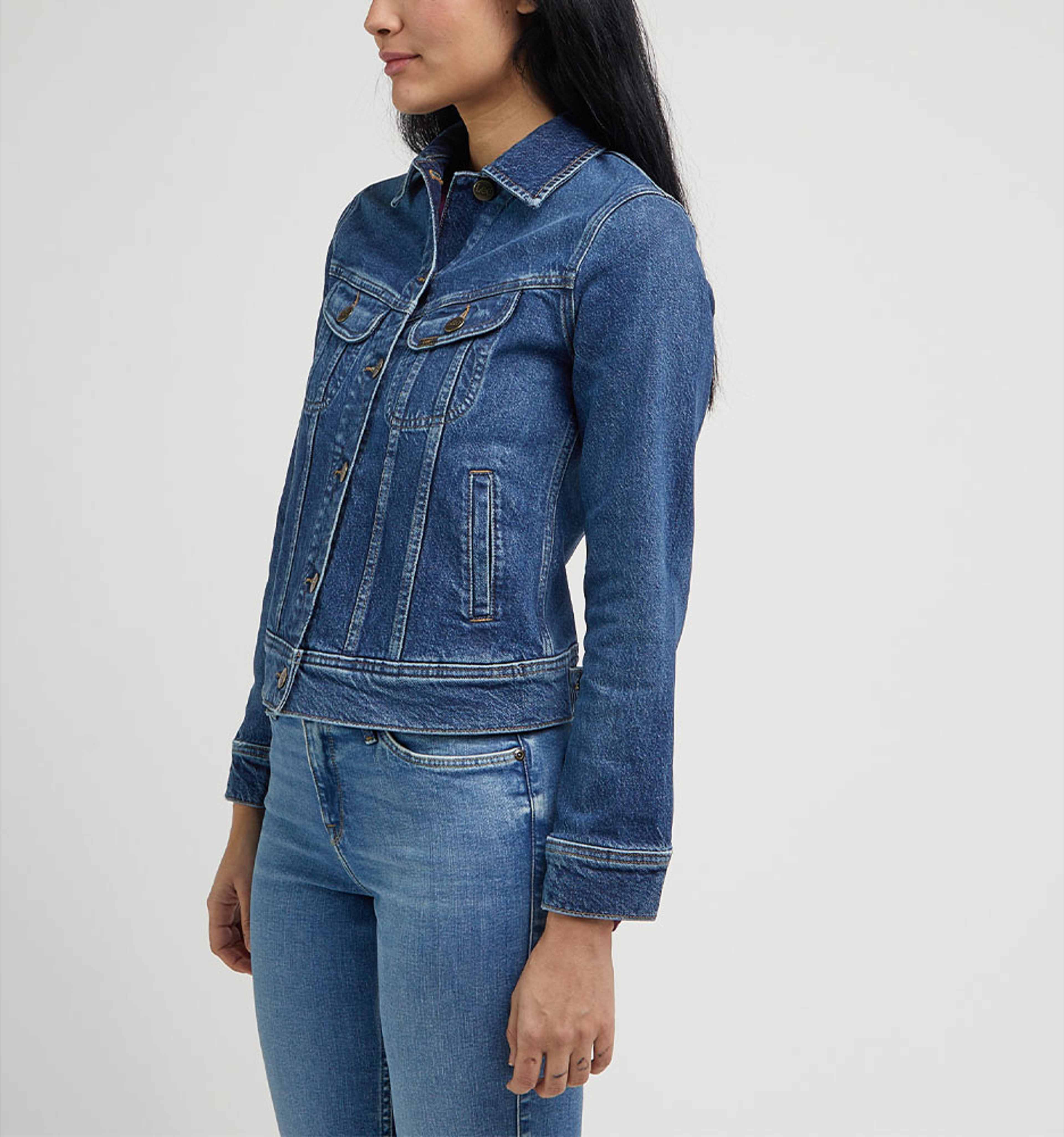 RIDER JACKET, från Lee, i färgen Classic Indigo. Klicka för att öppna bilden i stort format