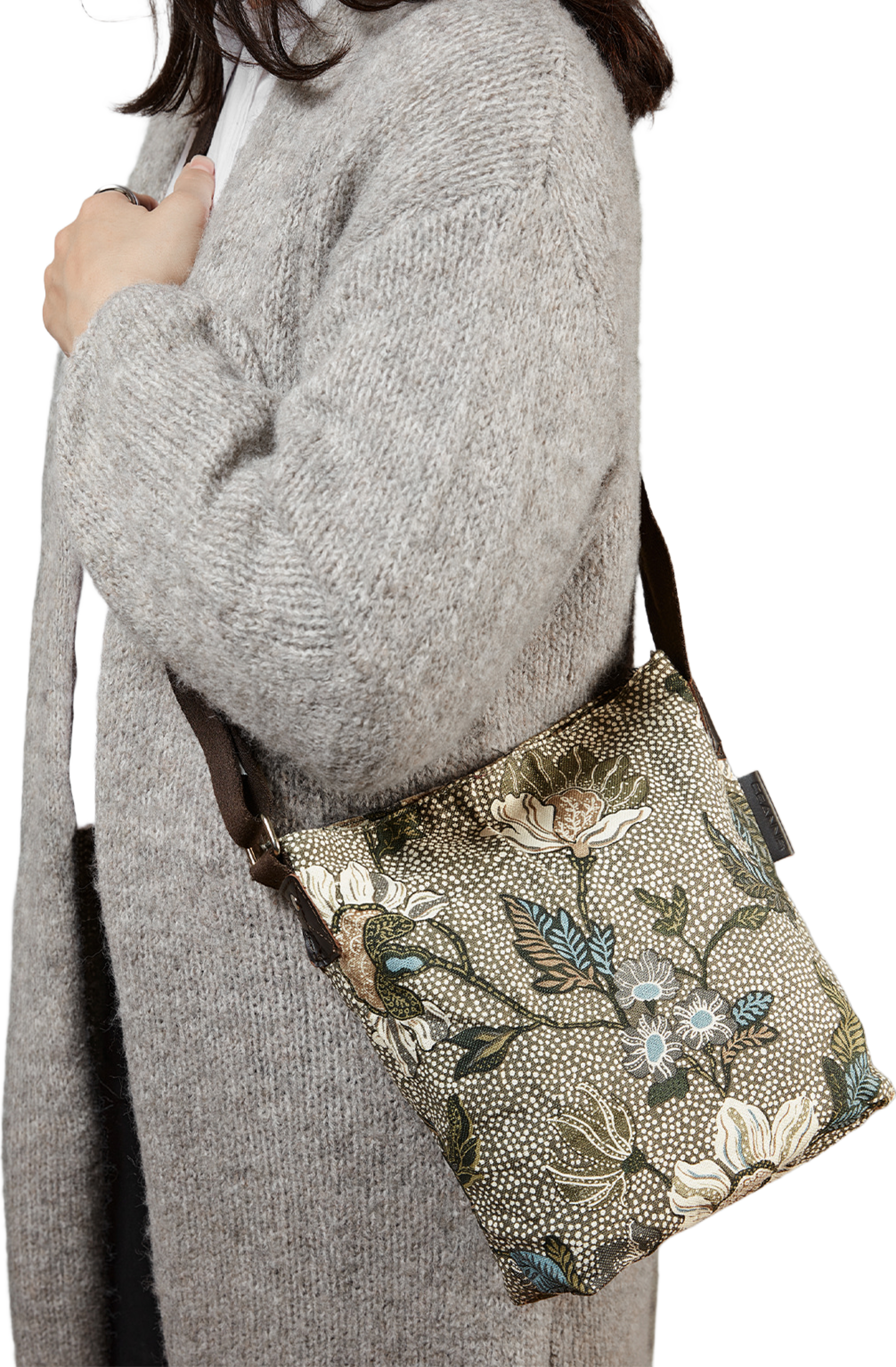 Small Shoulder Bag Flower Linen, från Ceannis, i färgen Linen. Klicka för att öppna bilden i stort format