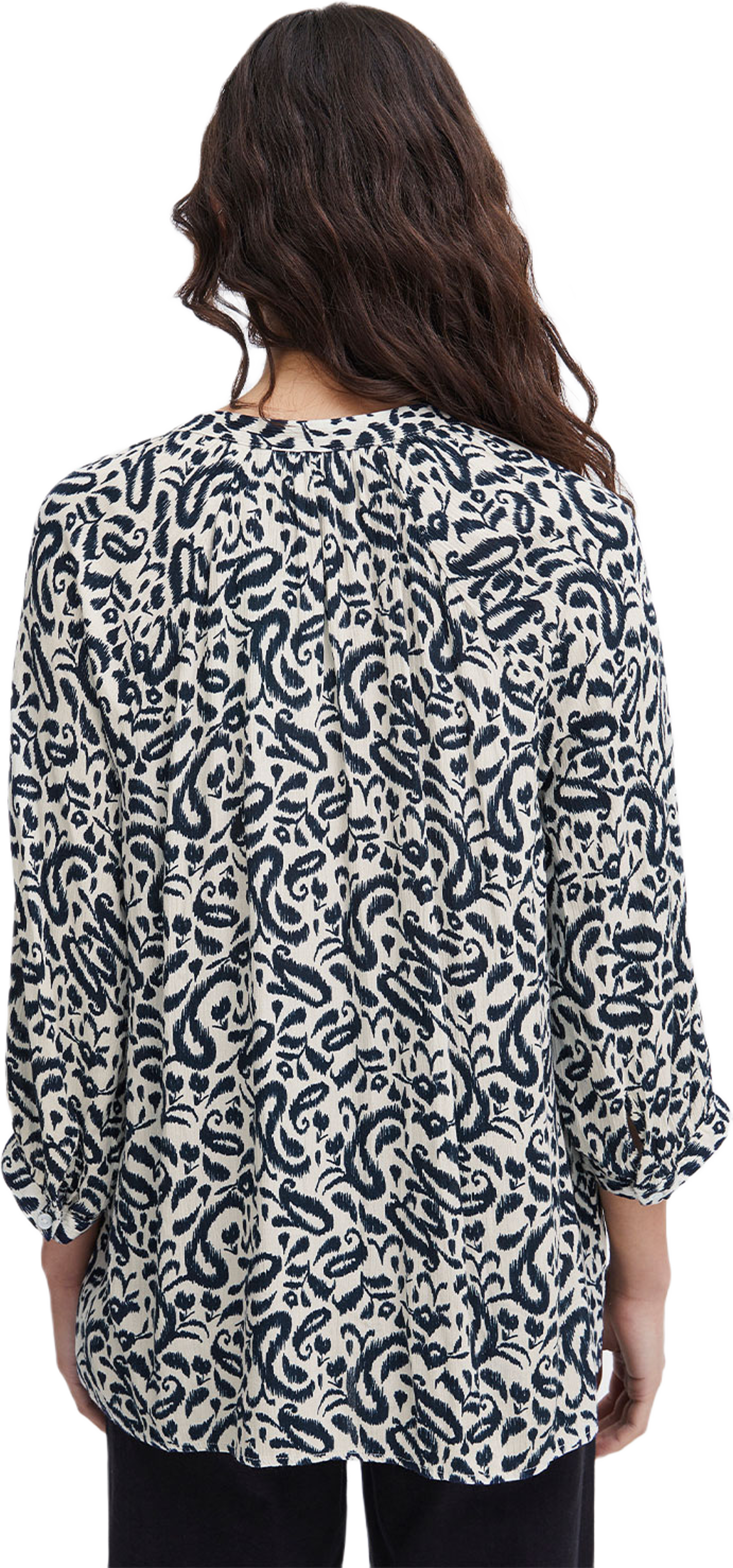 IHMARRAKECH Shirt, från ICHI, i färgen Total Eclipse Paisley Aop. Klicka för att öppna bilden i stort format