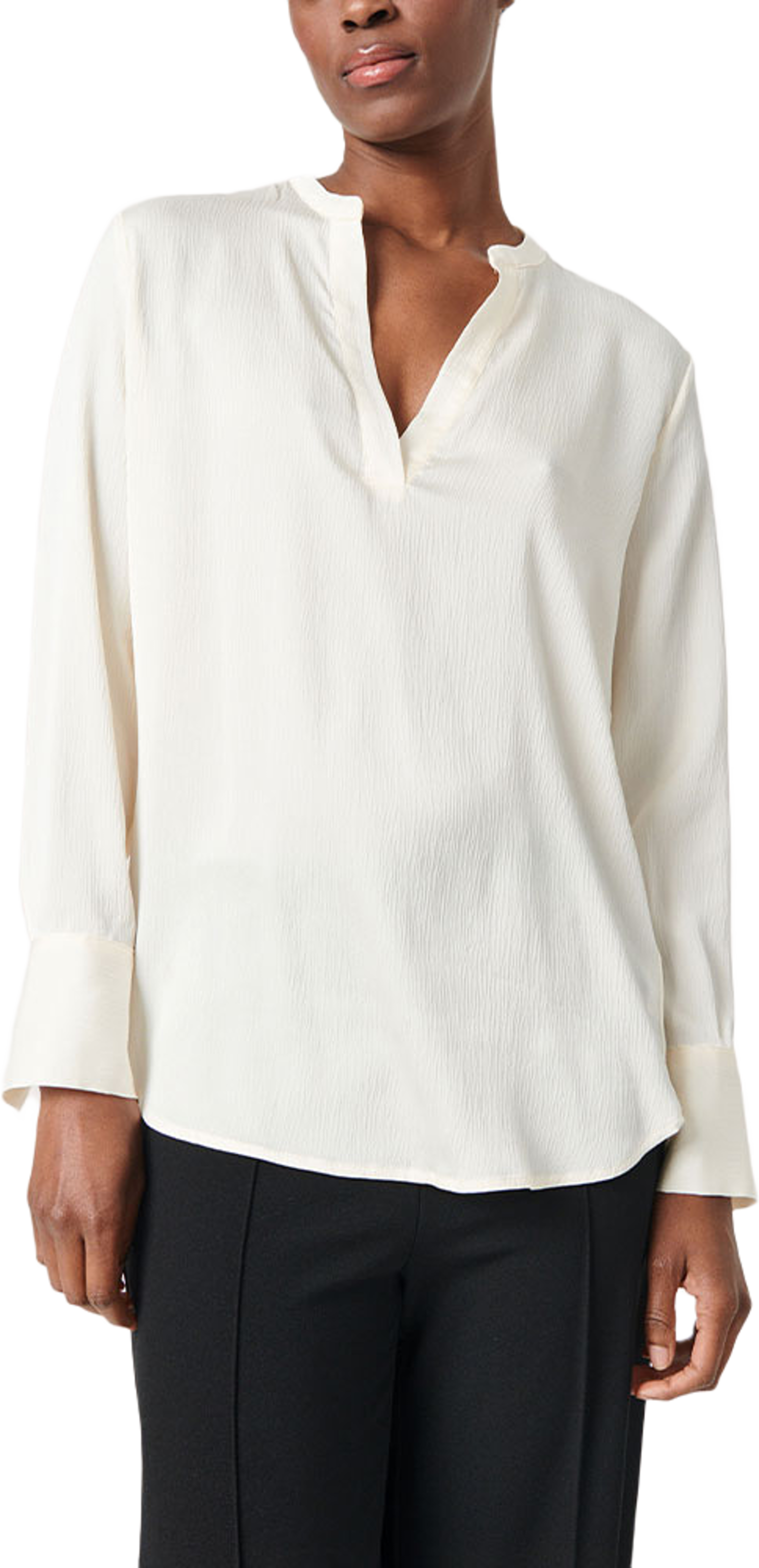 SLParis Shirt Blouse, från Soaked In Luxury, i färgen Whisper White. Klicka för att öppna bilden i stort format