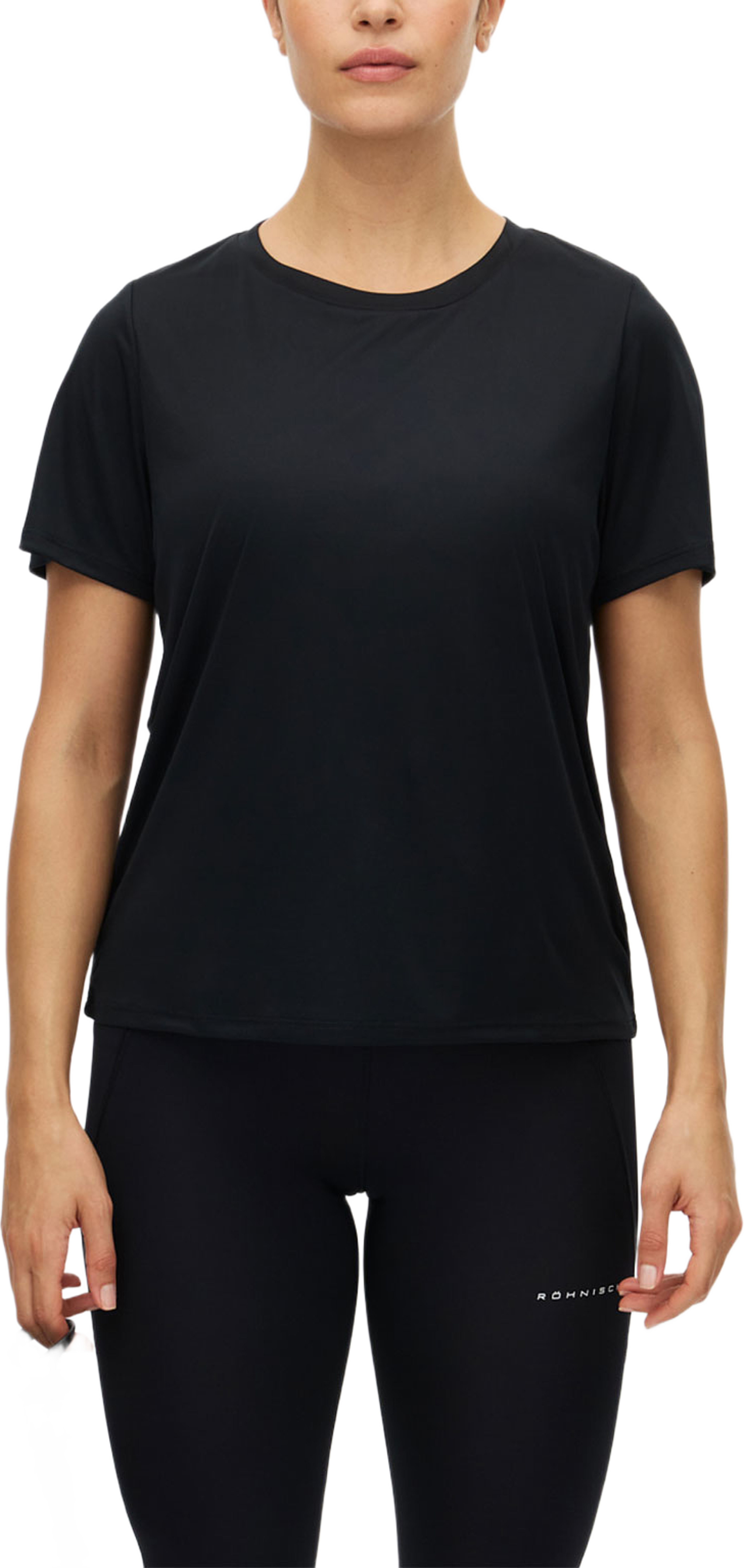 Team Logo Tee, från Röhnisch, i färgen Black. Klicka för att öppna bilden i stort format