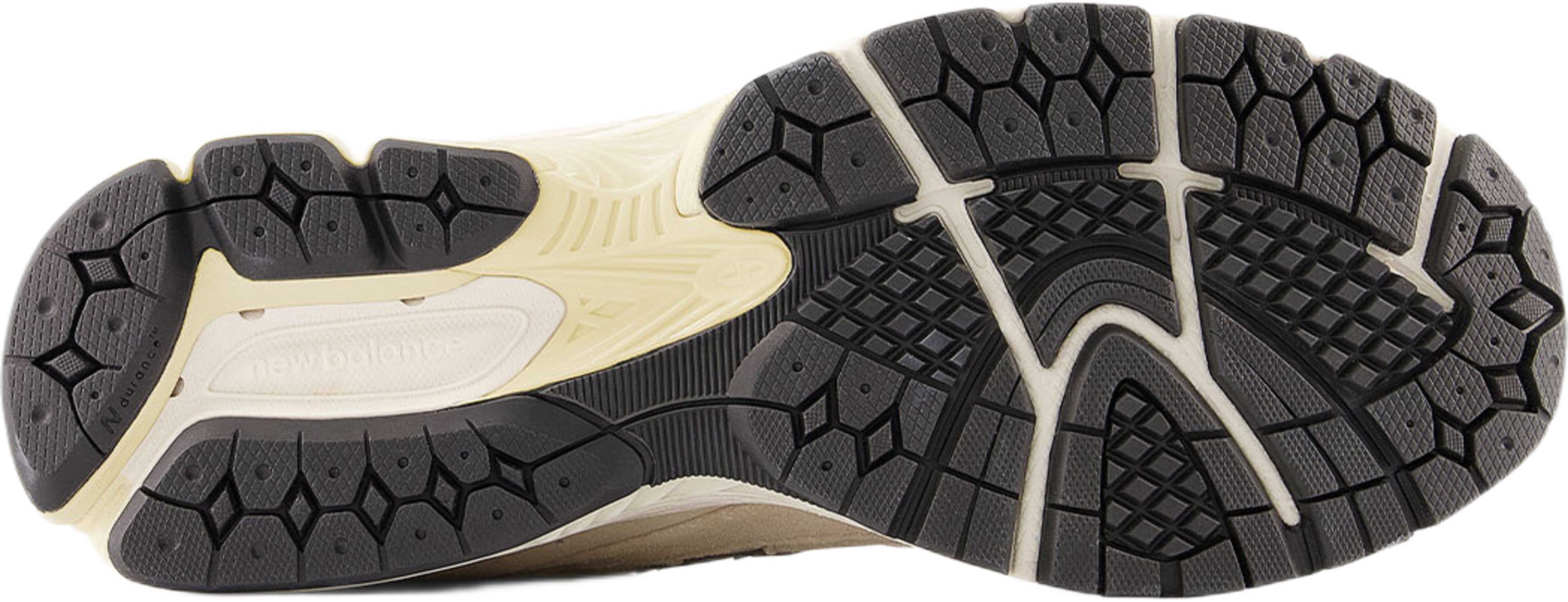 New Balance 2002R, från New Balance, i färgen Calm Taupe. Klicka för att öppna bilden i stort format