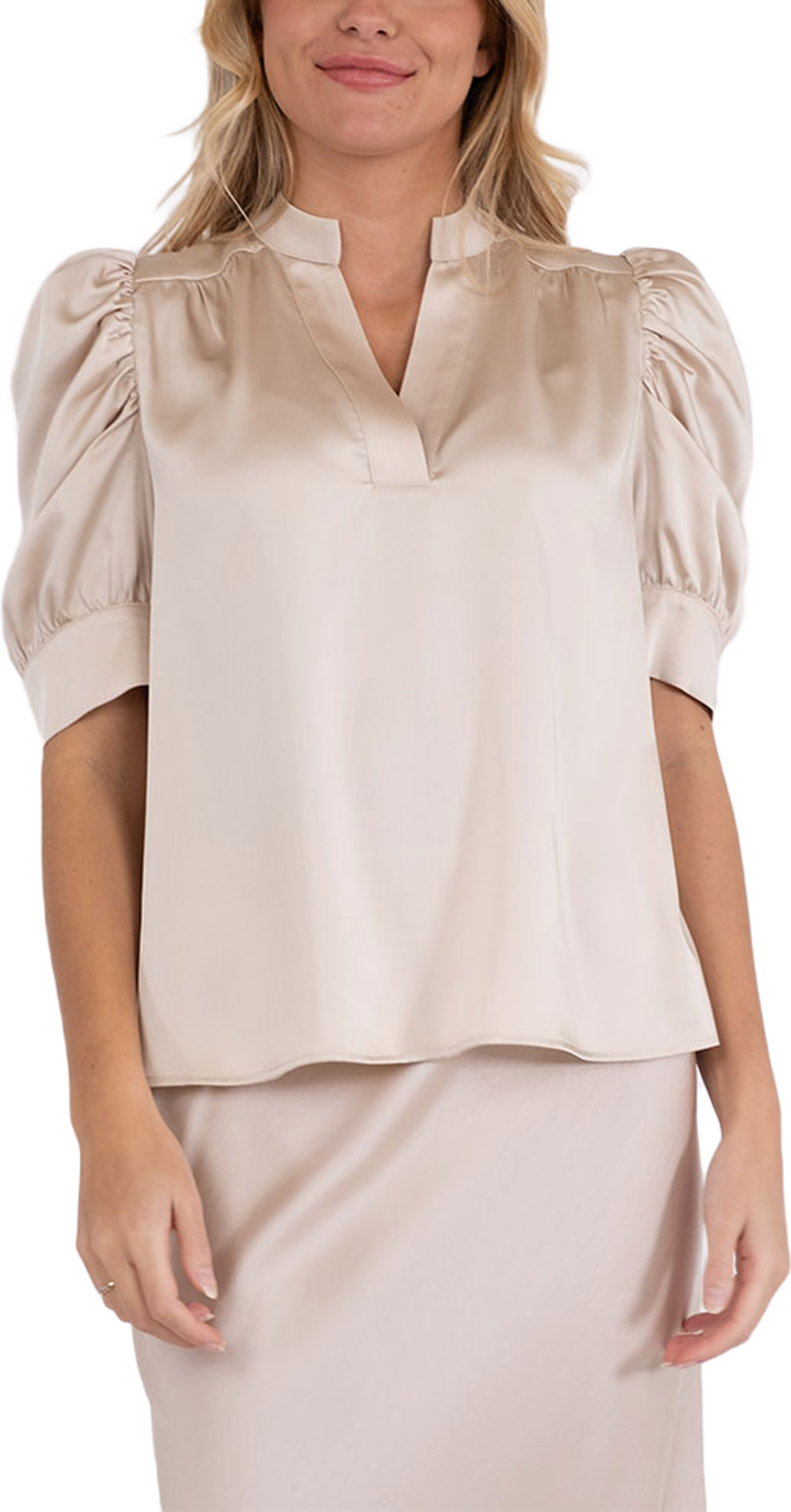 Roella Heavy Sateen Blouse, från Neo Noir, i färgen Champagne. Klicka för att öppna bilden i stort format