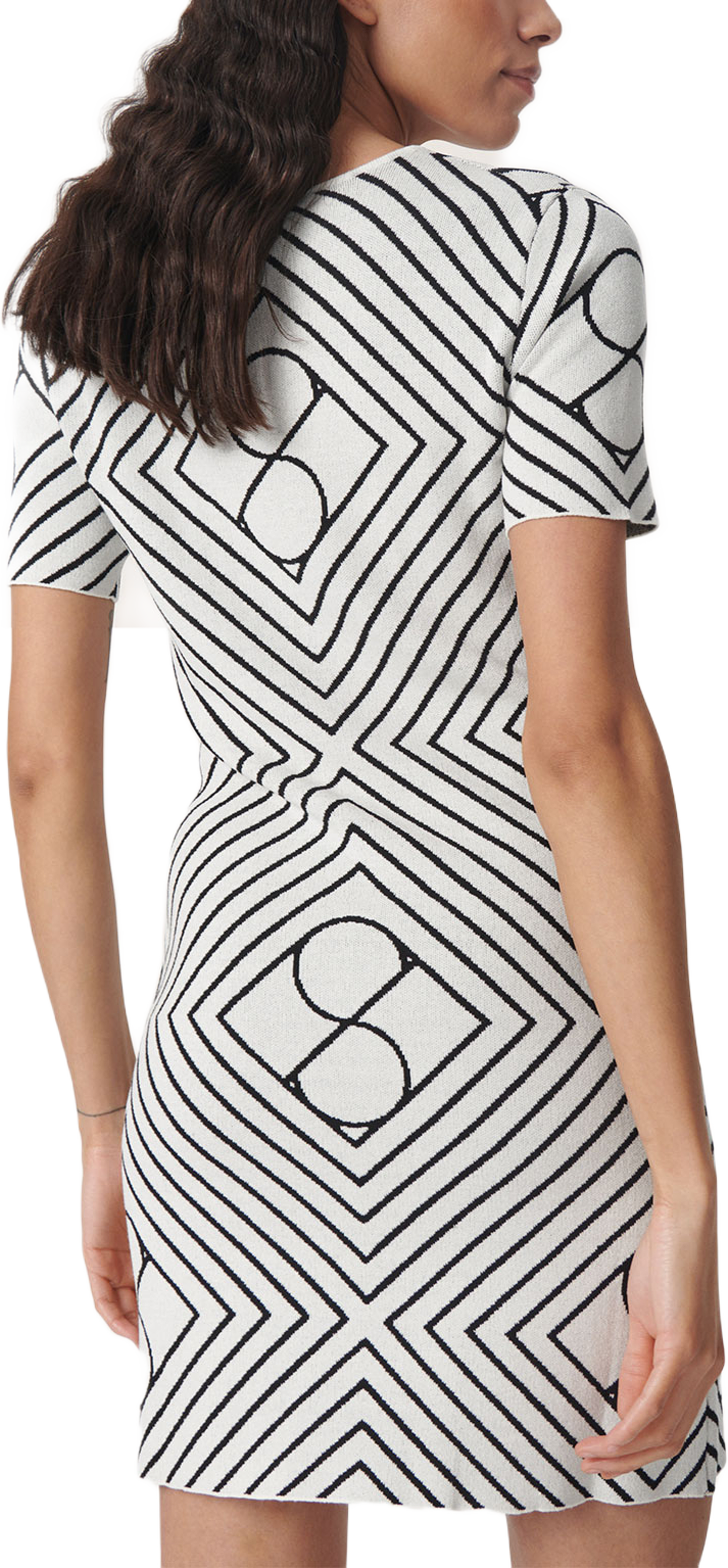 SLClare Dress, från Soaked In Luxury, i färgen White And Black Monogram. Klicka för att öppna bilden i stort format