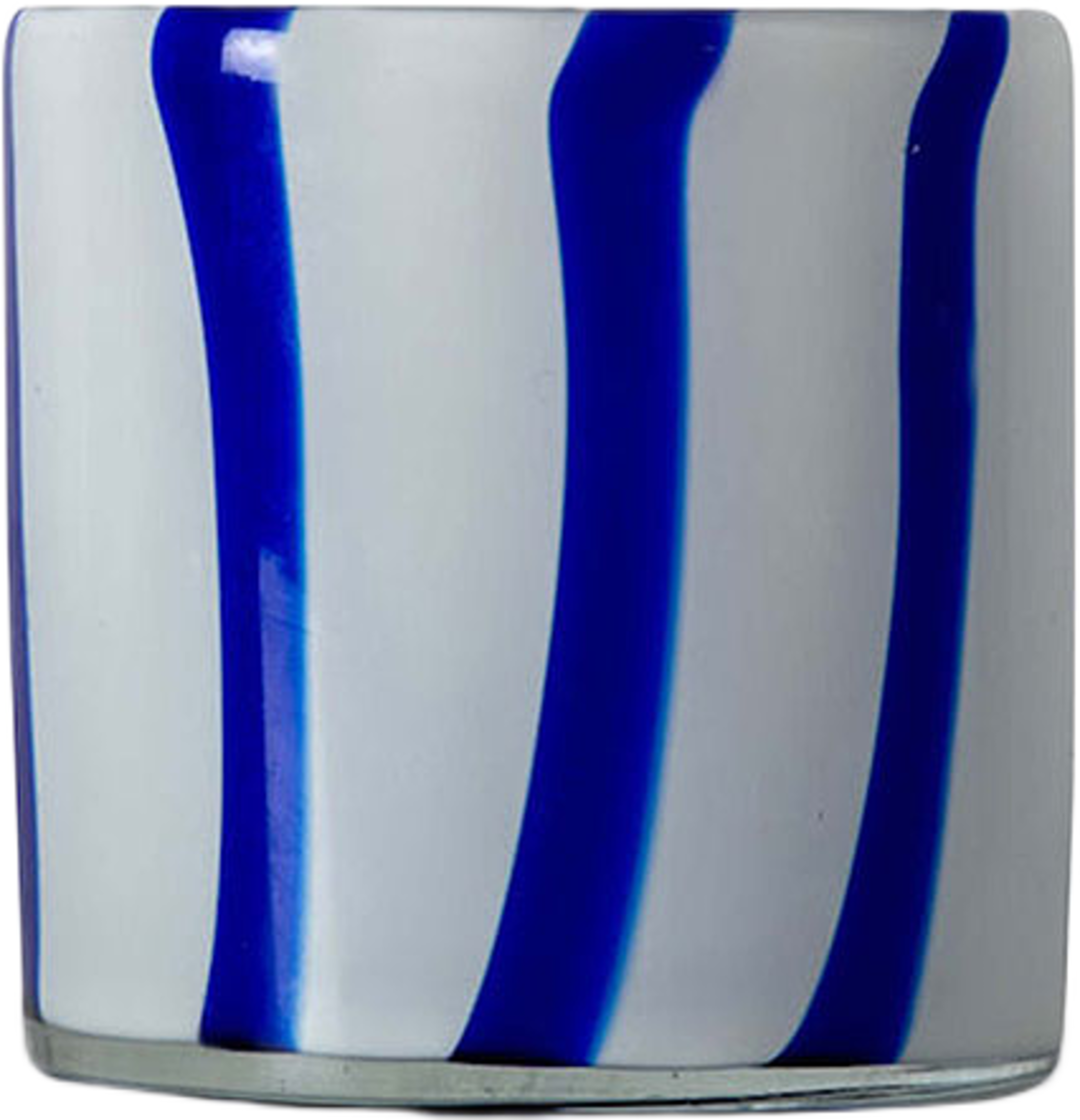 Ljuslykta Calore Curve XS, från Byon, i färgen Blue/White. Klicka för att öppna bilden i stort format