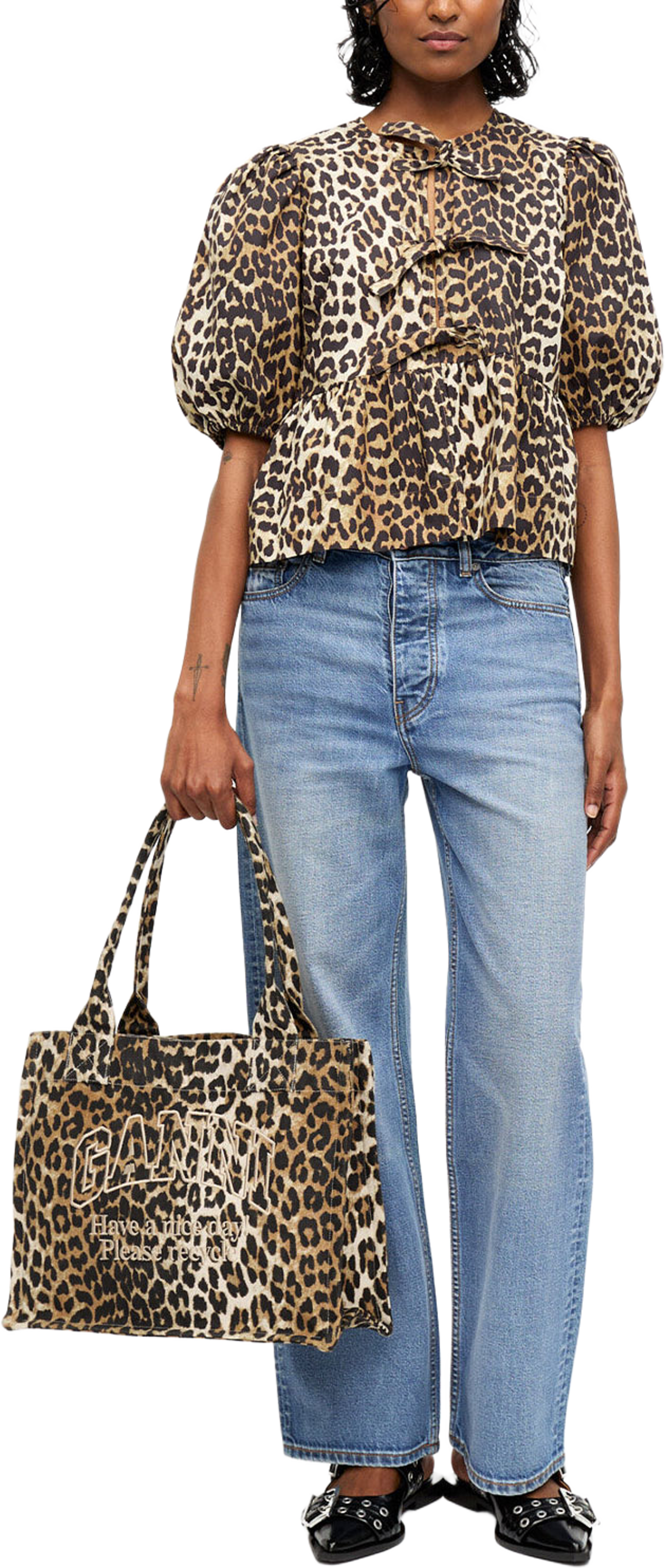 Printed Cotton Poplin Peplum Blouse, från GANNI, i färgen Leopard. Klicka för att öppna bilden i stort format