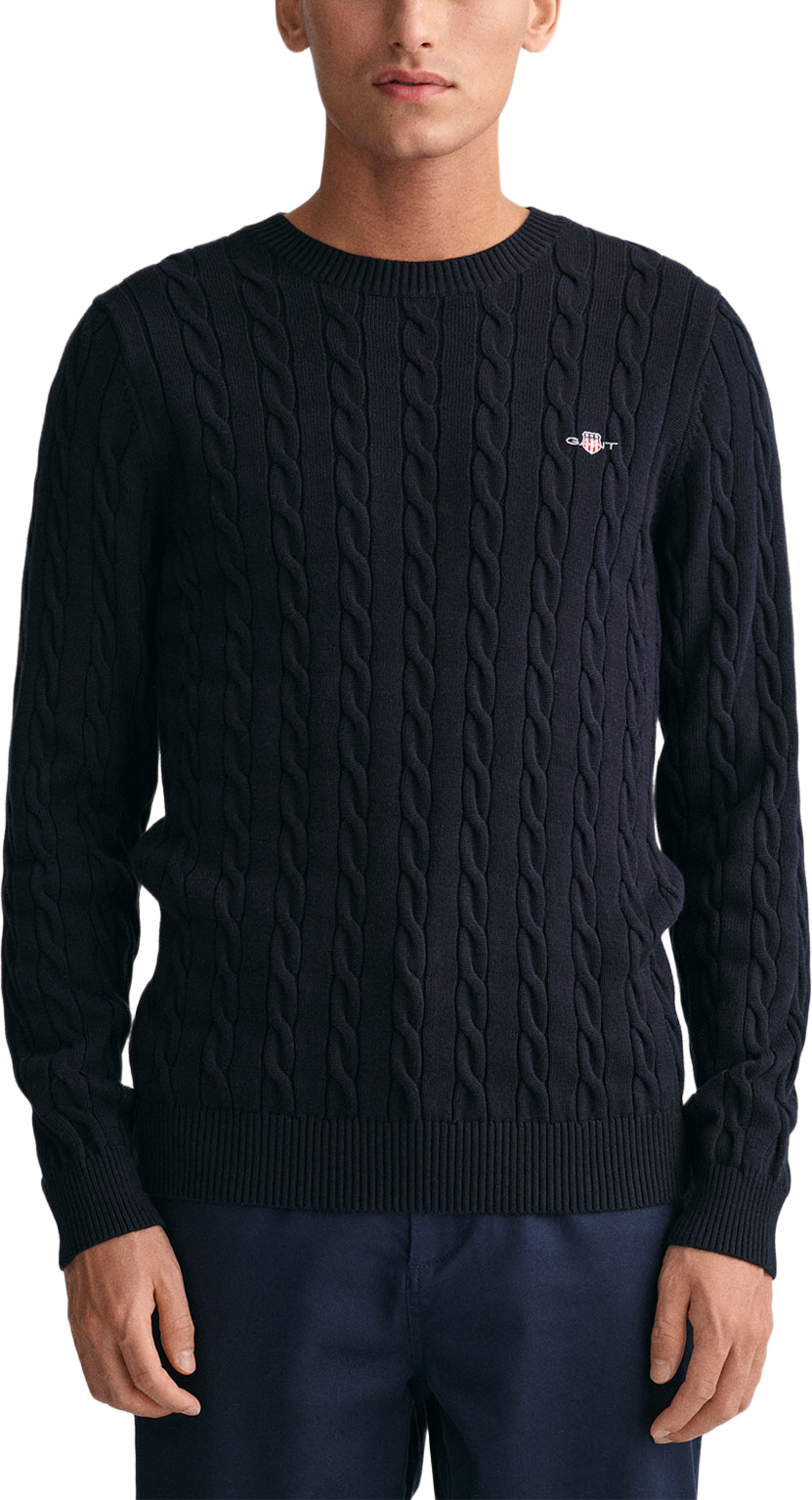 Cotton Cable C-Neck, från GANT, i färgen Evening Blue. Klicka för att öppna bilden i stort format
