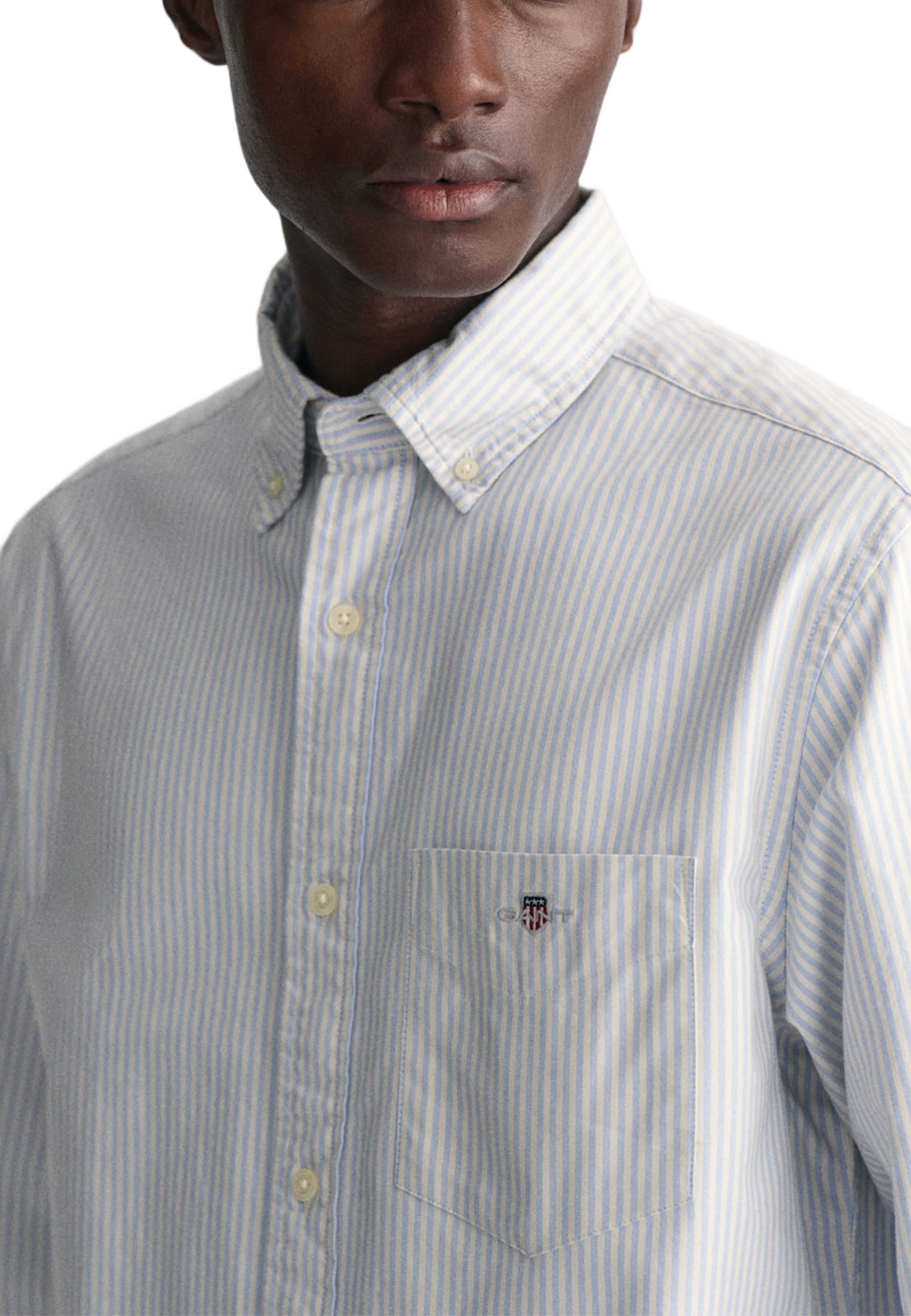 Regular Fit Banker Stripe Oxford Shirt, från GANT, i färgen Light Blue. Klicka för att öppna bilden i stort format