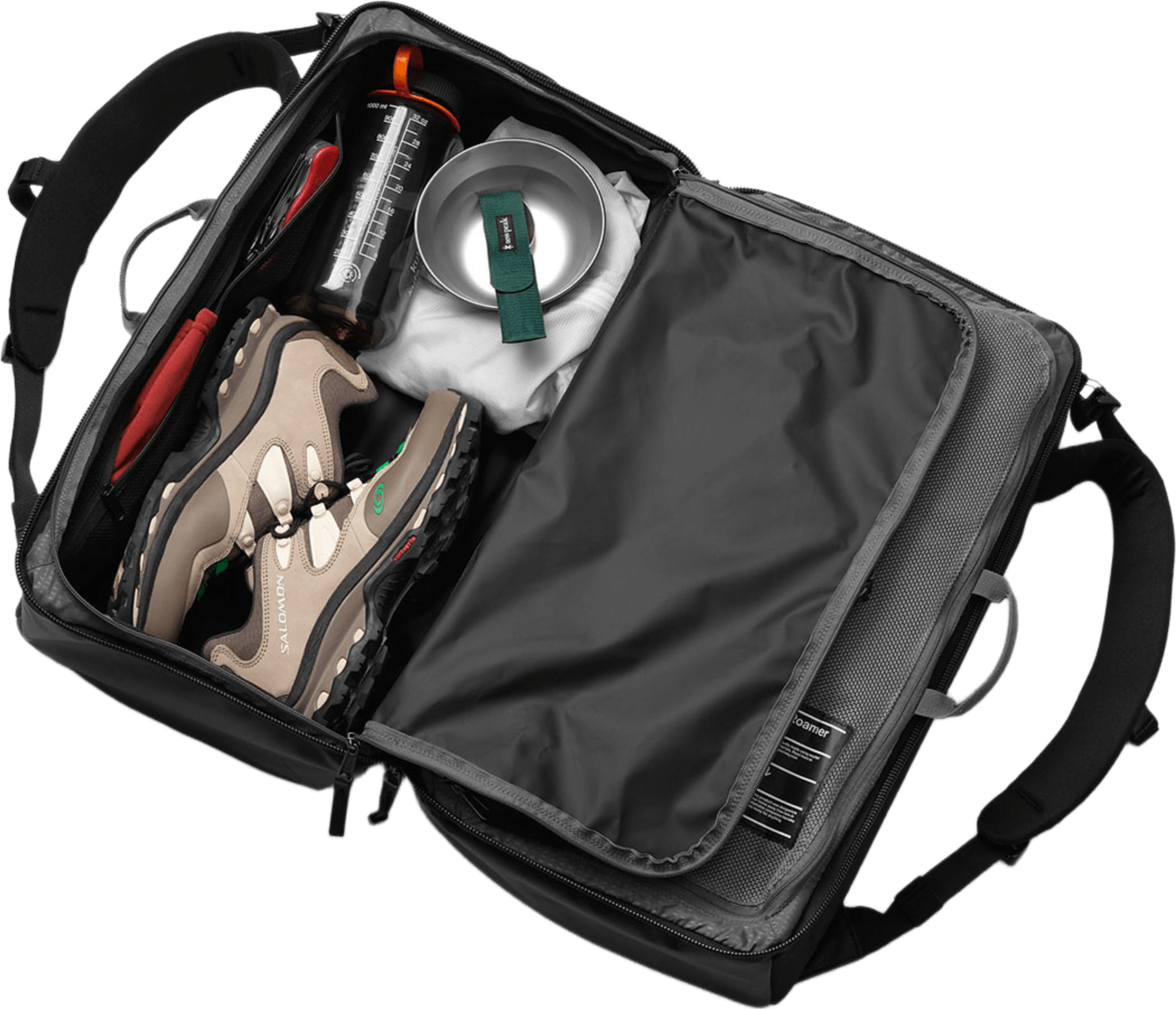 Roamer Pro Split Duffel 50L, från DB, i färgen Black Out. Klicka för att öppna bilden i stort format