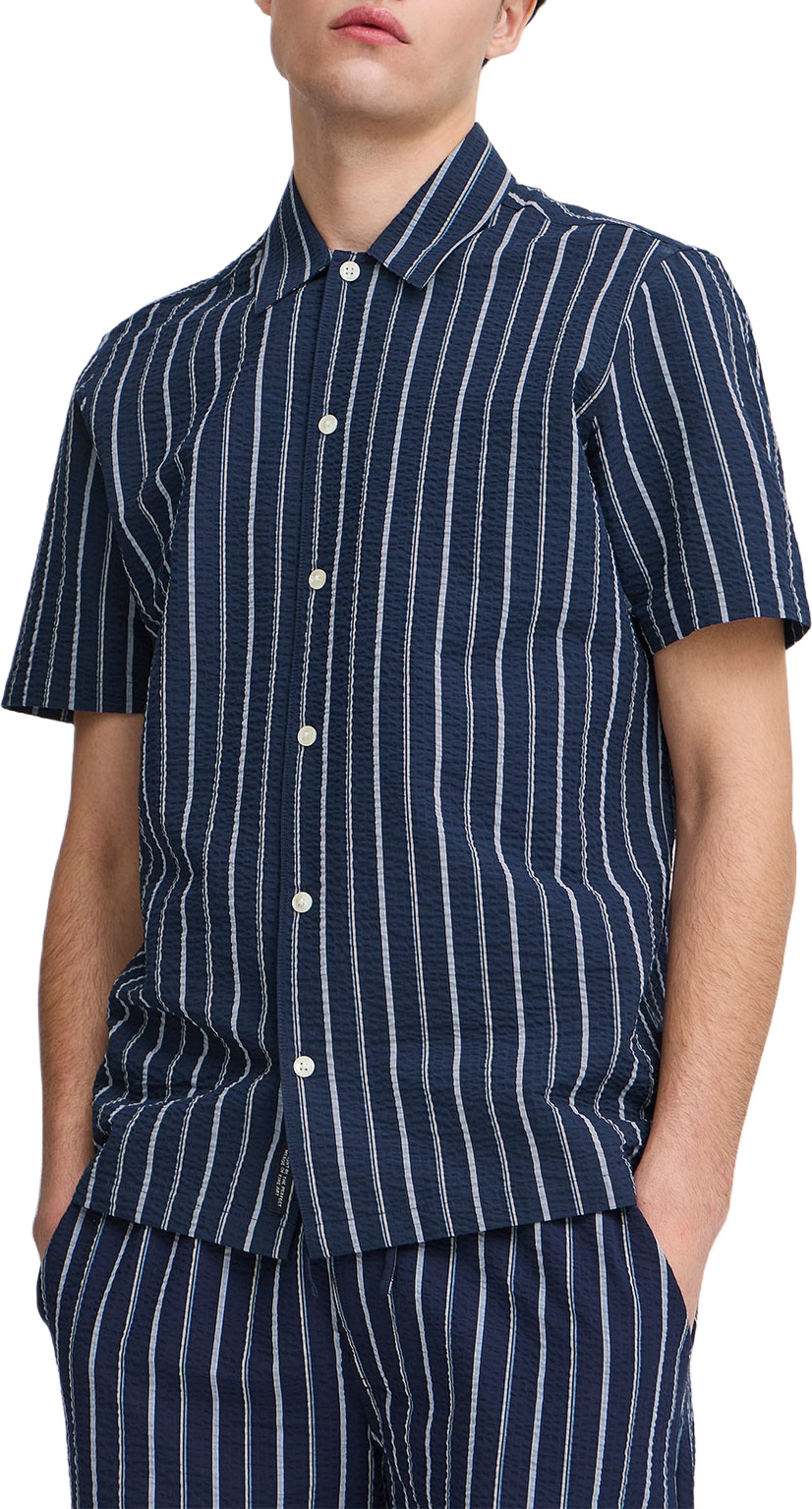 CFKAI 0204 SS striped seersucker sh Shirt, från Casual Friday, i färgen Navy Blazer. Klicka för att öppna bilden i stort format