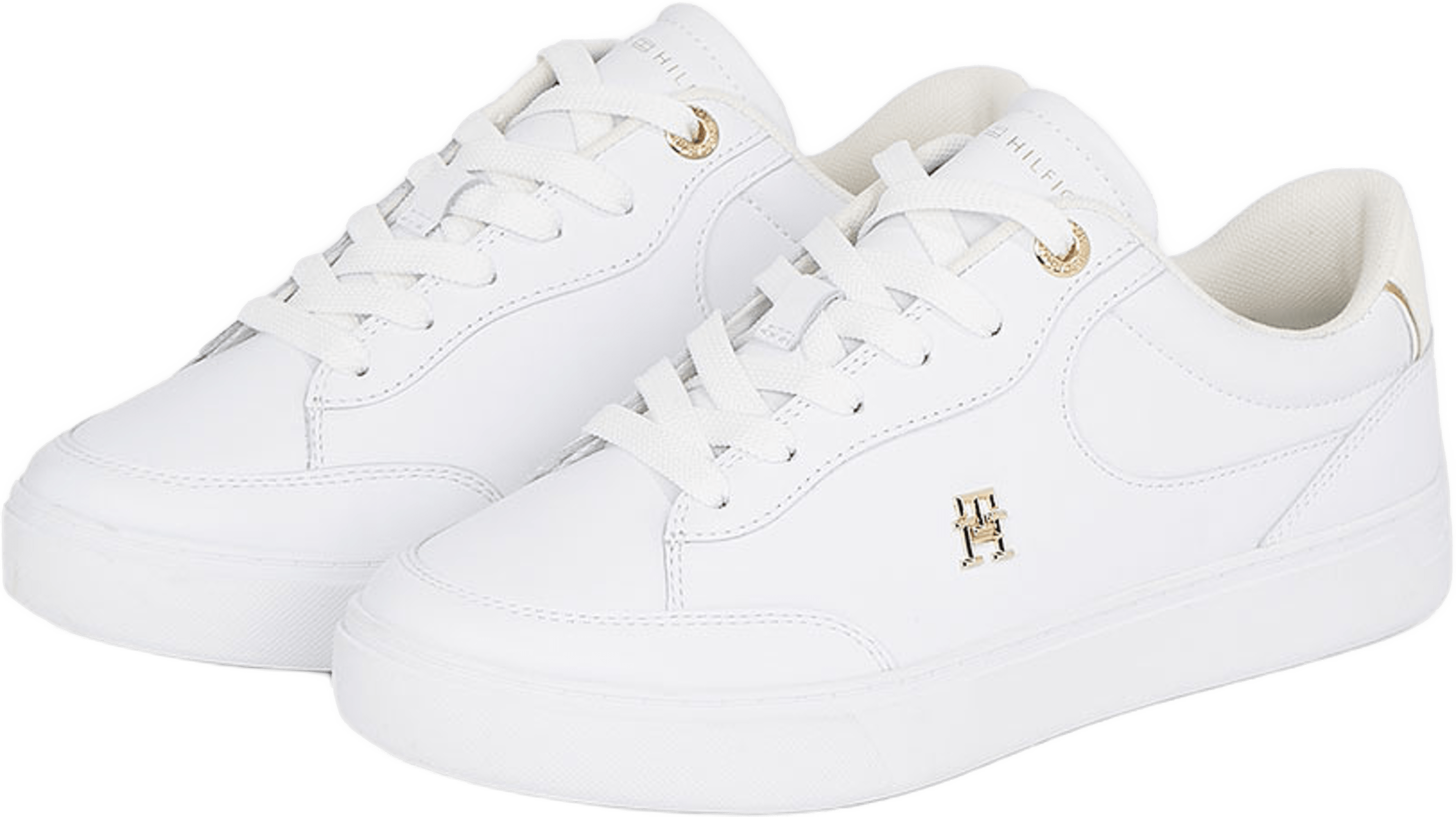 Essential Chic Court Sneaker