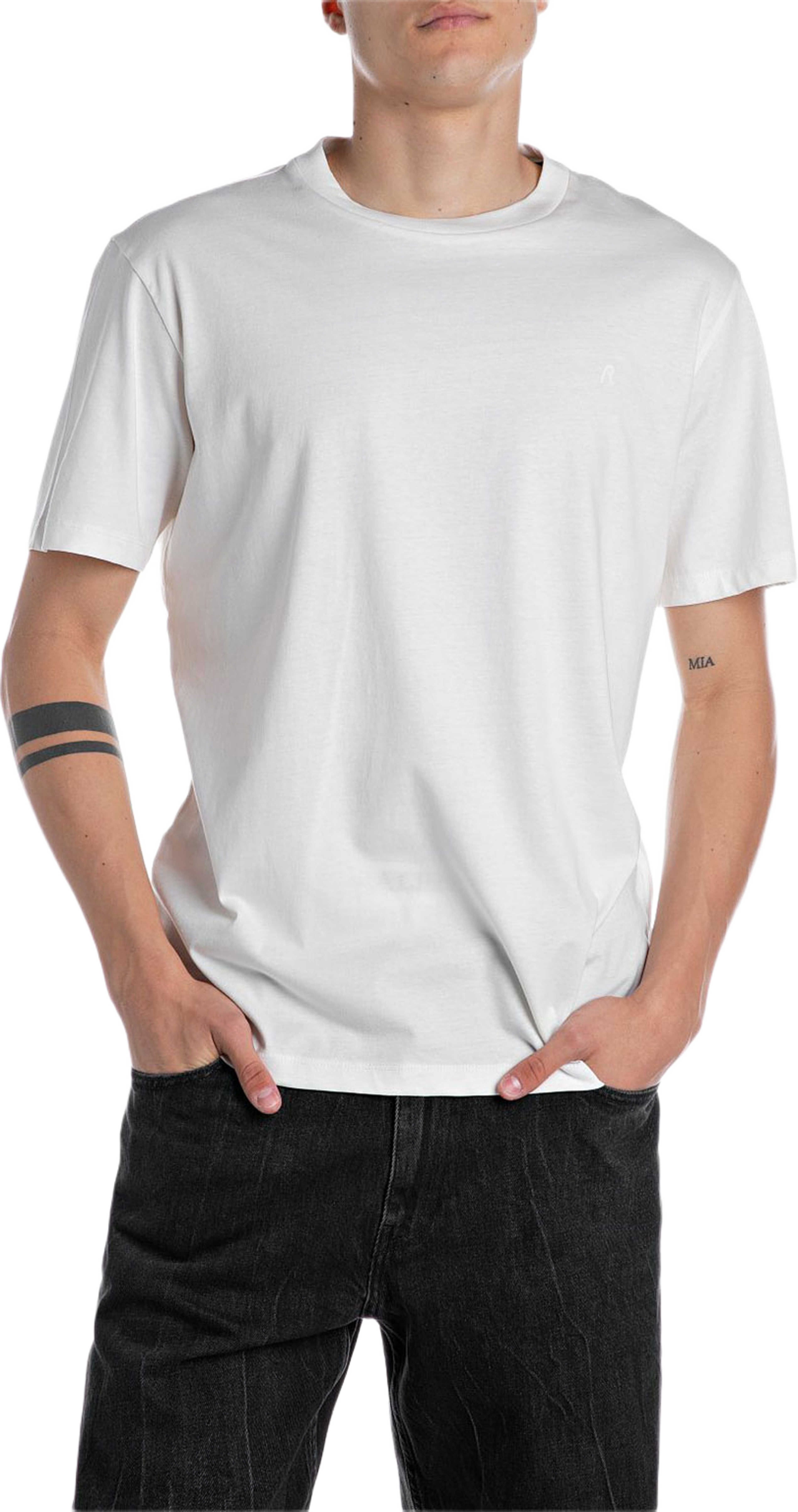 Basic T-Shirt, från Replay, i färgen Natural White. Klicka för att öppna bilden i stort format