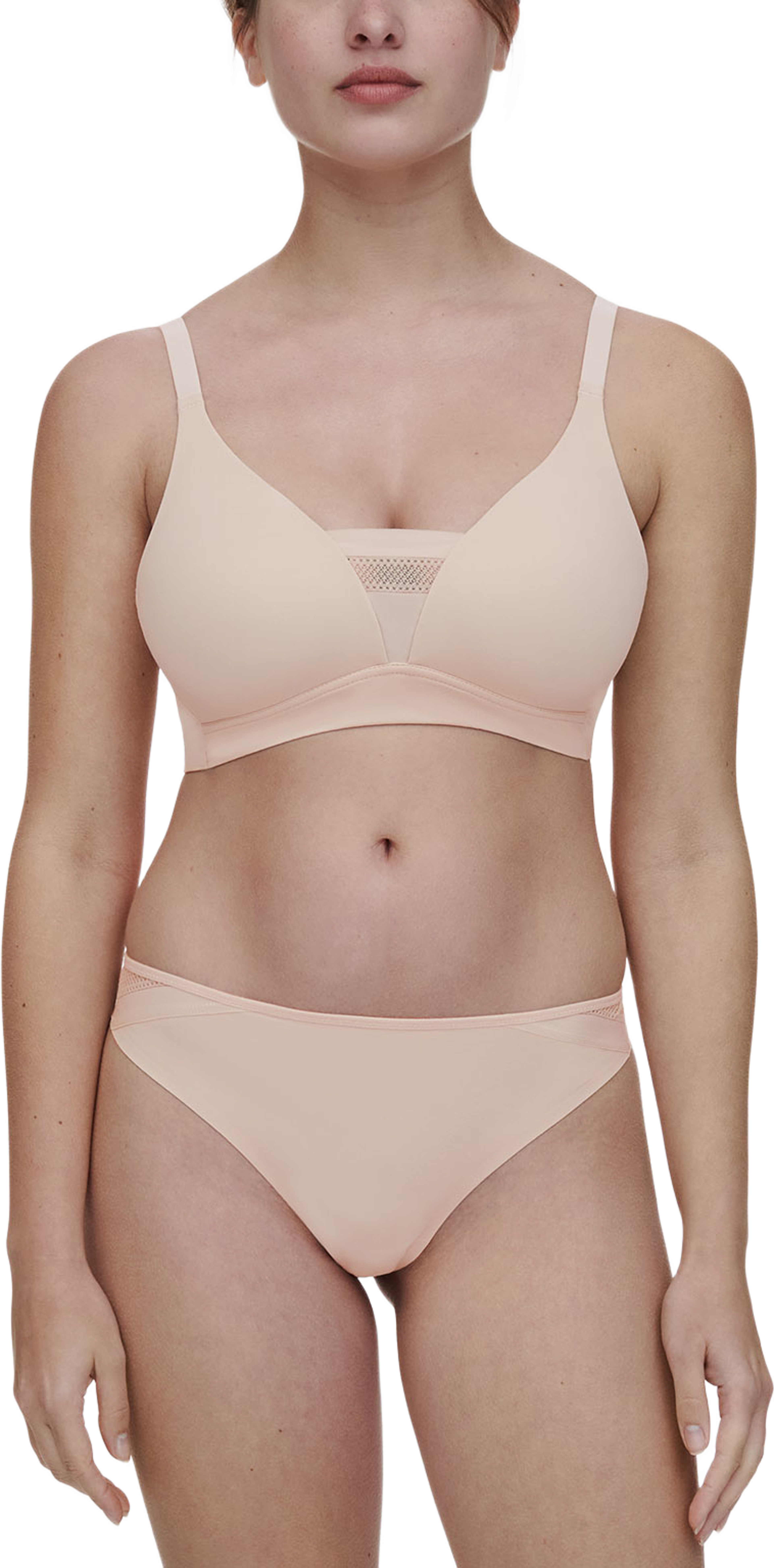 Easy Bliss Wirefree T-Shirt Bra, från Chantelle, i färgen Golden Beige. Klicka för att öppna bilden i stort format