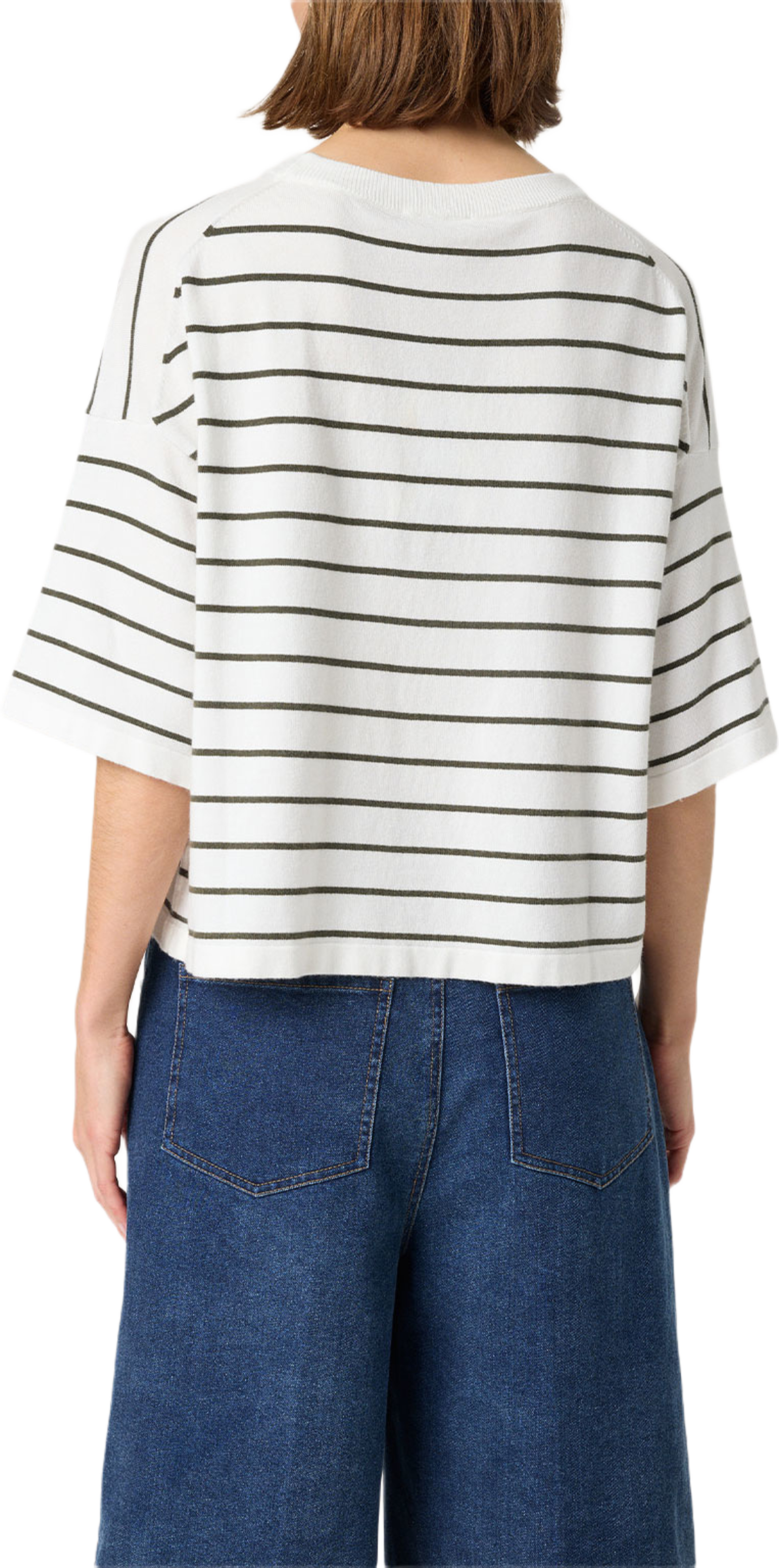 Spina Boxy Pullover SS Sweater, från Soaked In Luxury, i färgen White W Grape Leaf Stripe. Klicka för att öppna bilden i stort format