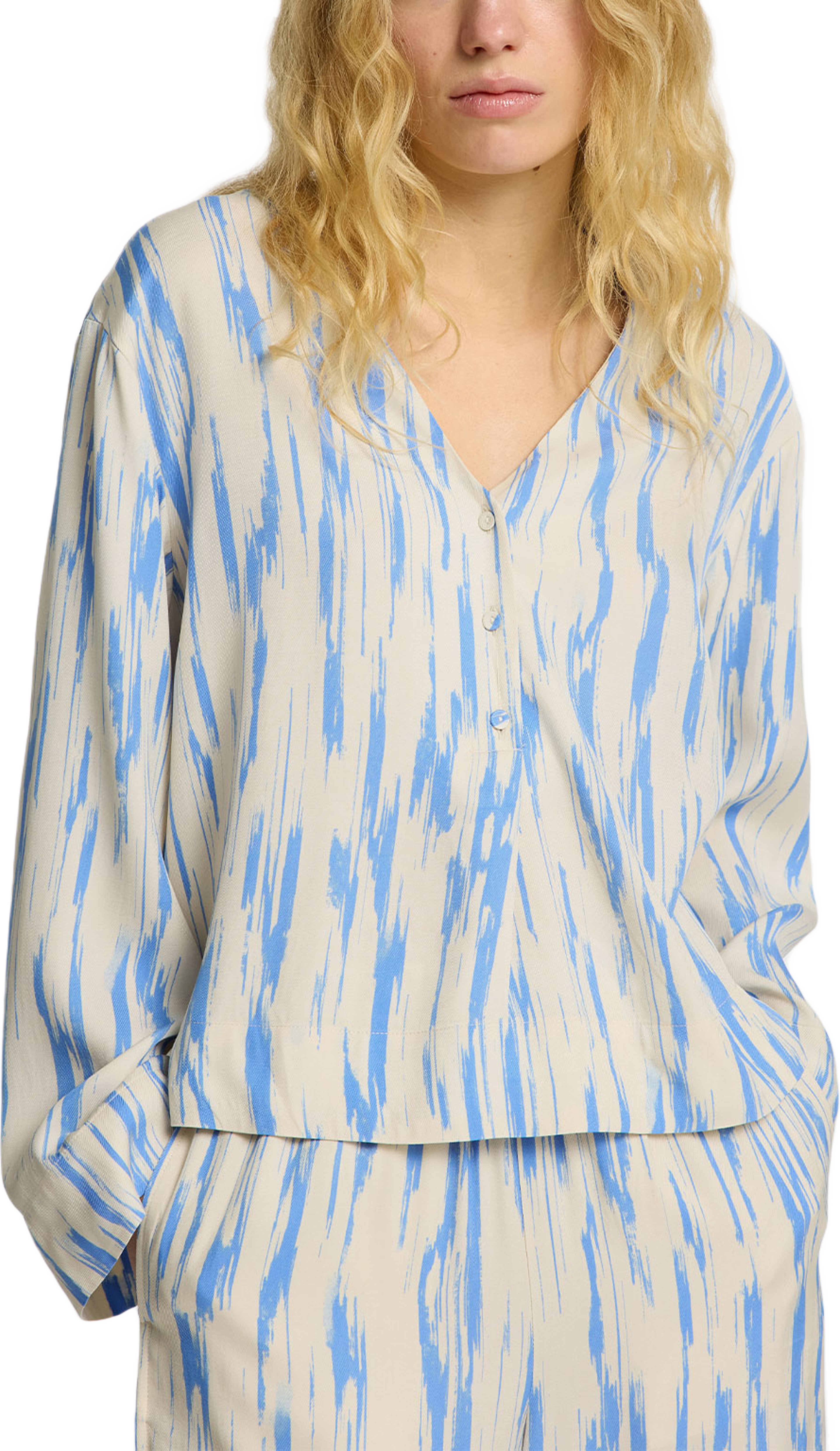 SLFBAELA LS AOP V-NECK TOP B
