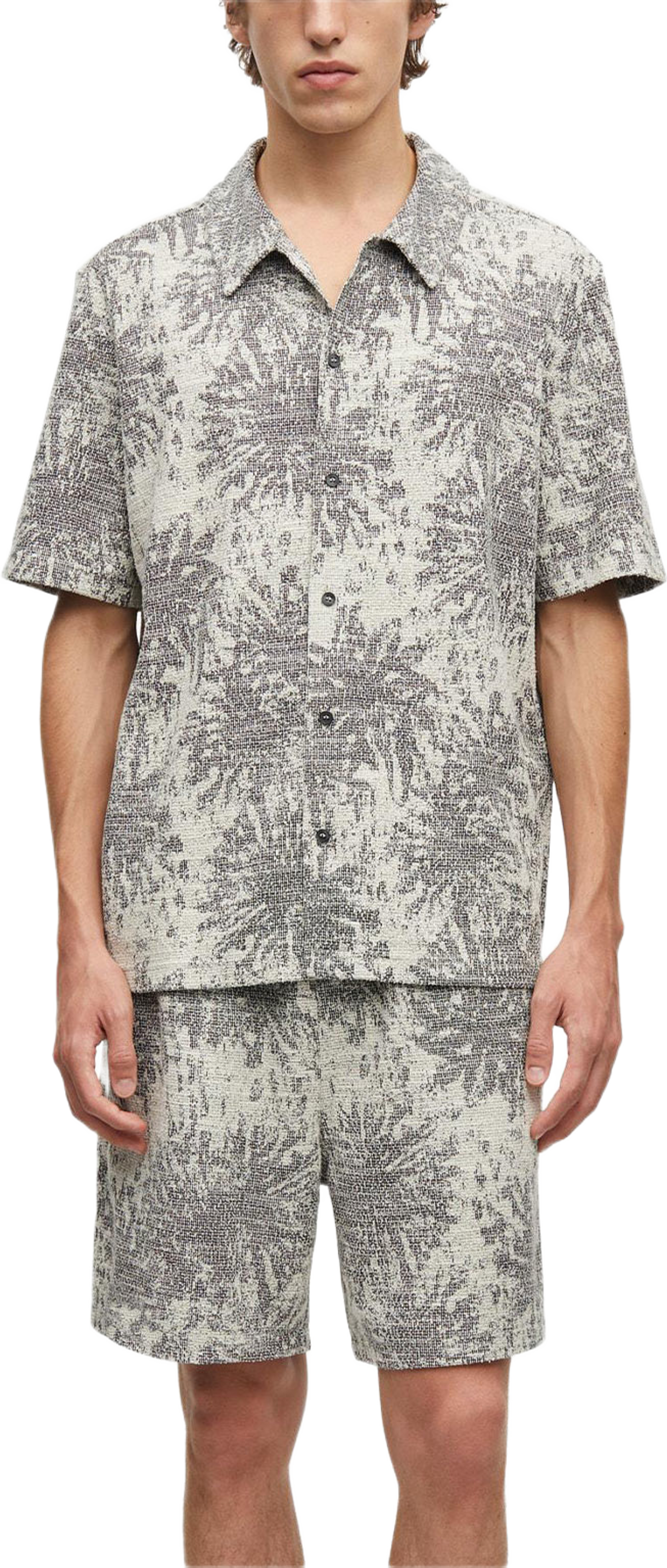 Sakvist shirt 15675, från SAMSOE SAMSOE, i färgen Sunflower. Klicka för att öppna bilden i stort format