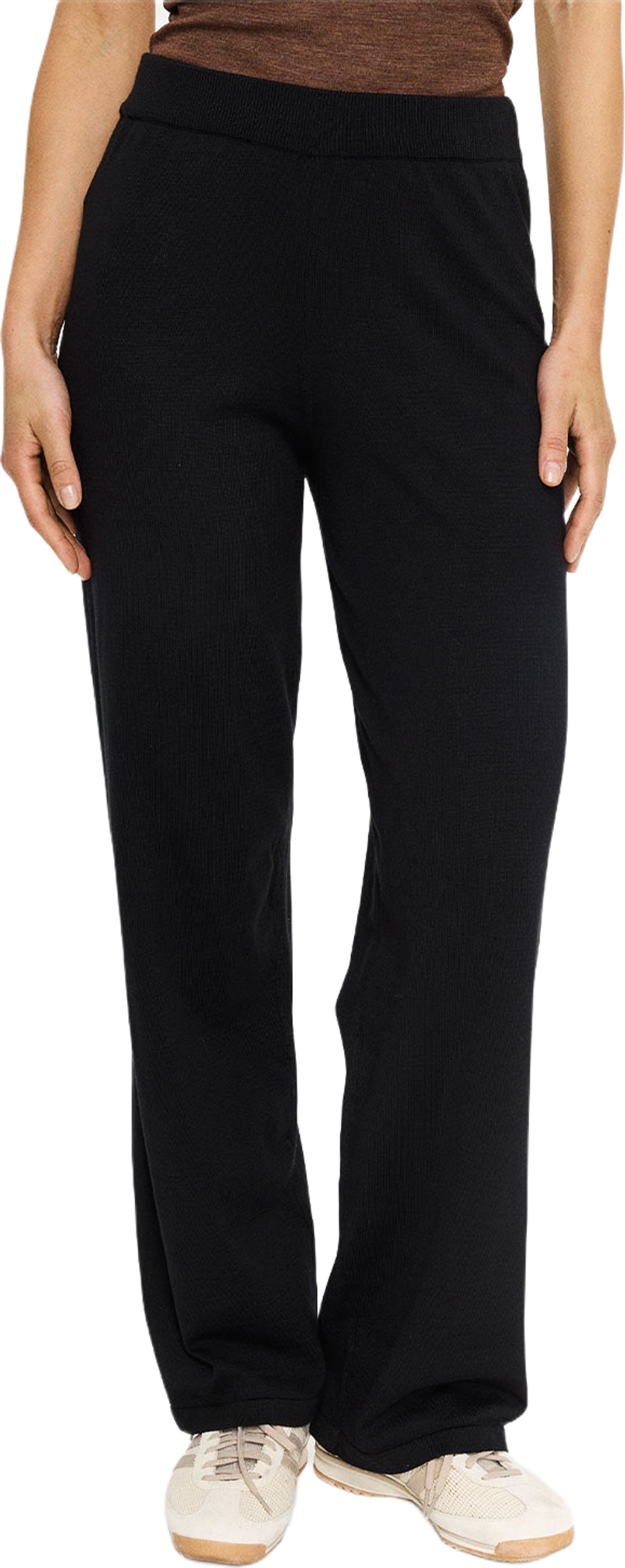 Mila SZ Pants, från Saint Tropez, i färgen Black. Klicka för att öppna bilden i stort format