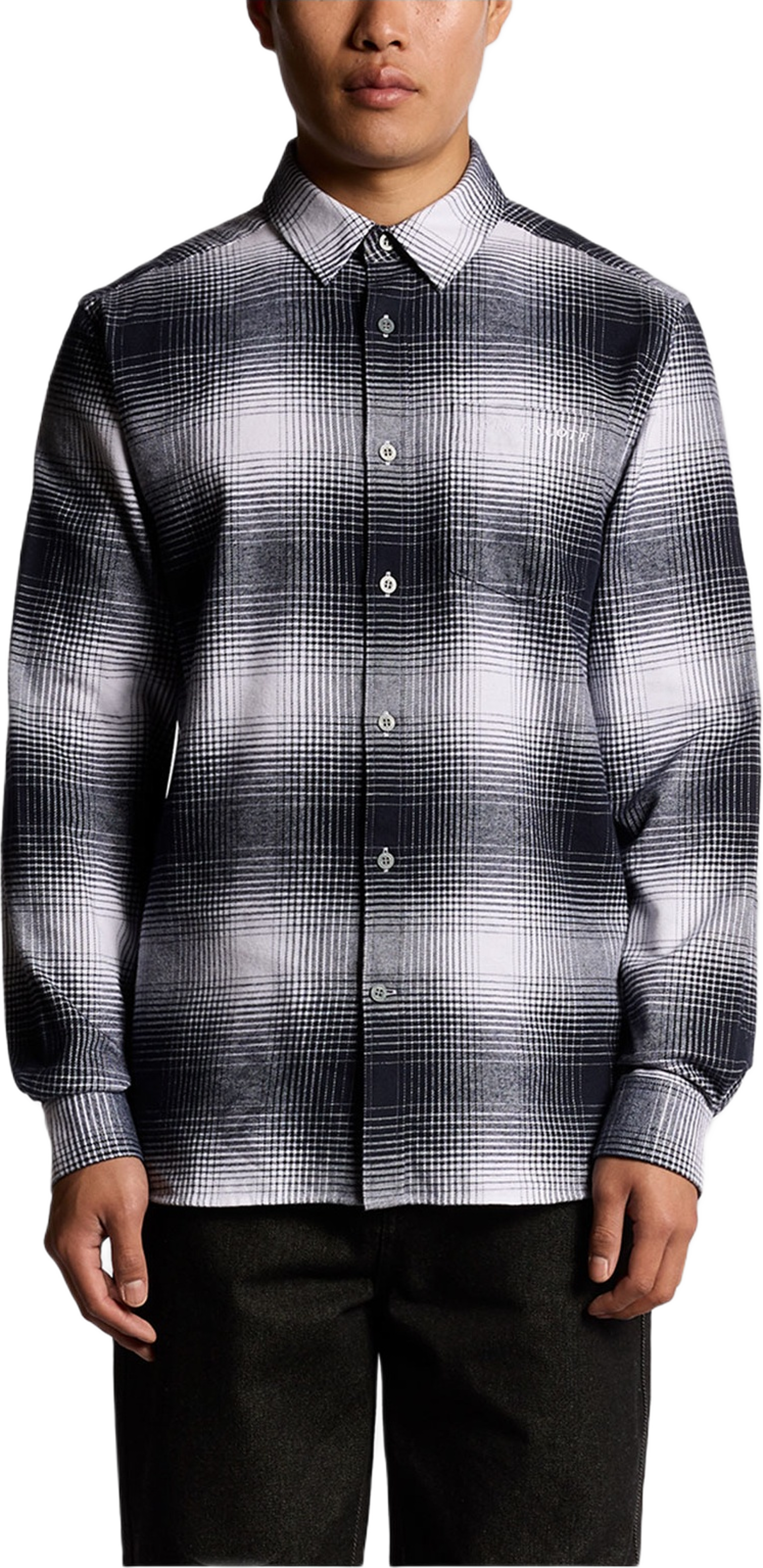 Ombre Check Flannel Shirt, från Lyle & Scott, i färgen Night Sky/White.