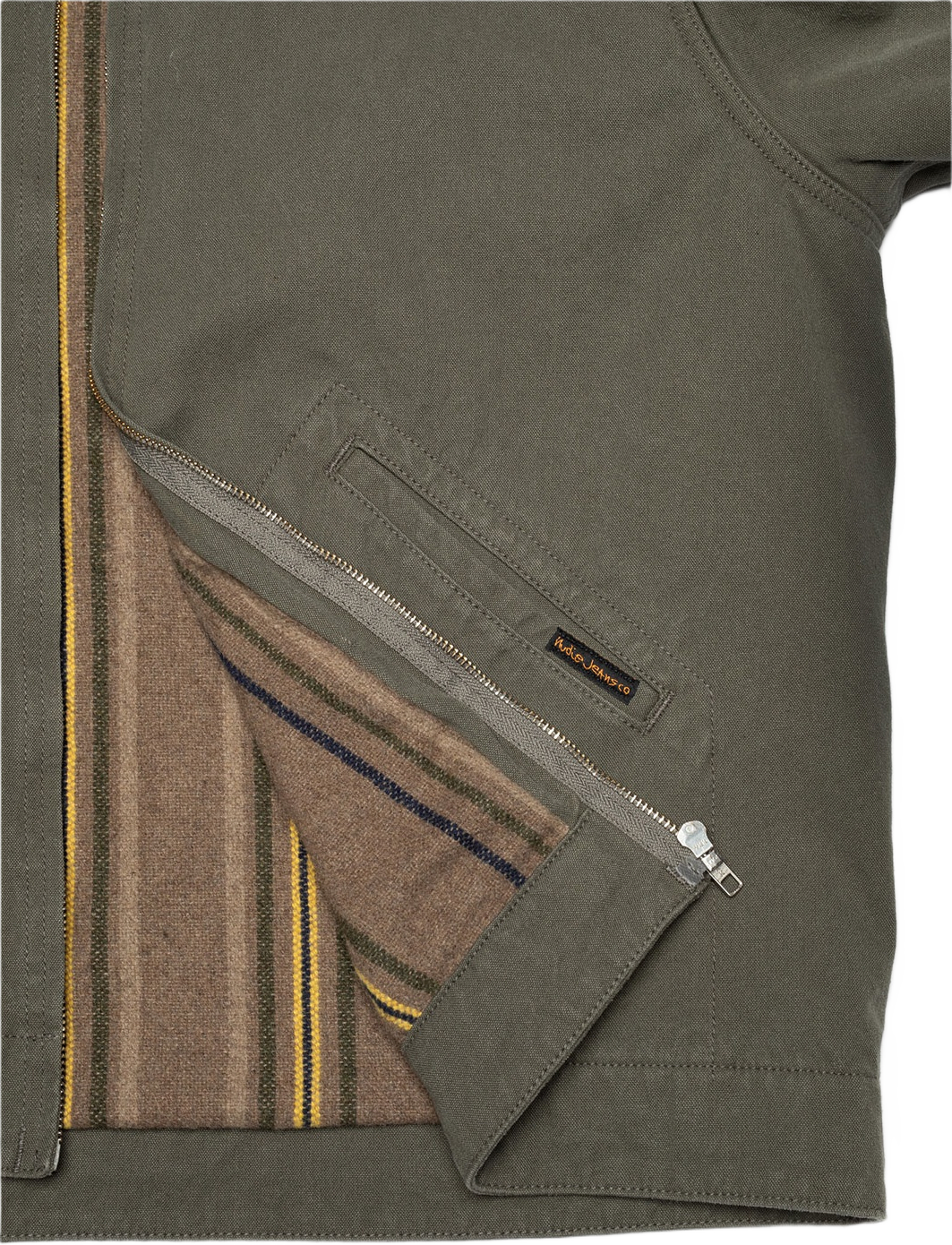 Blake Zip Jacket Canvas Green, från Nudie Jeans, i färgen Green.