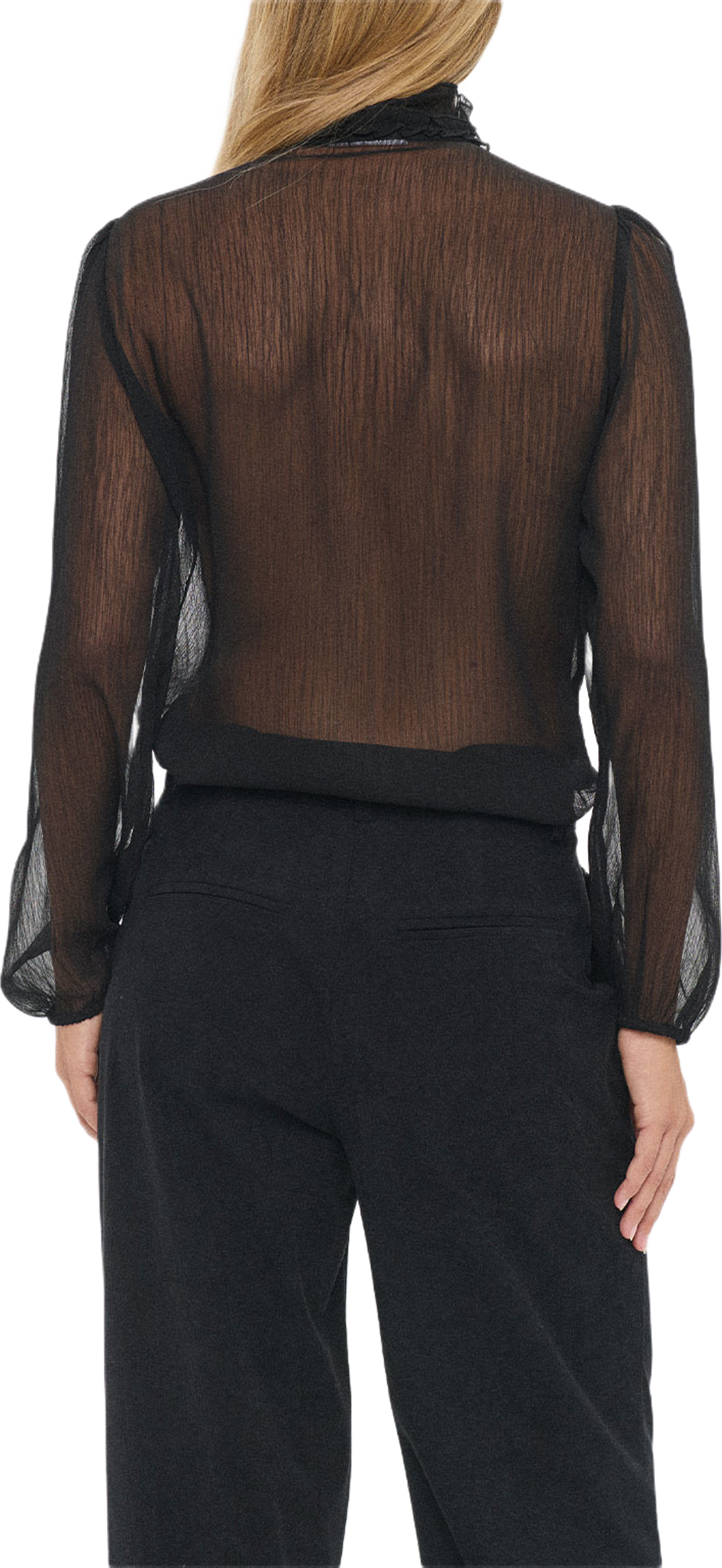 Lilja SZ Crinkle LS Shirt, från Saint Tropez, i färgen Black. Klicka för att öppna bilden i stort format