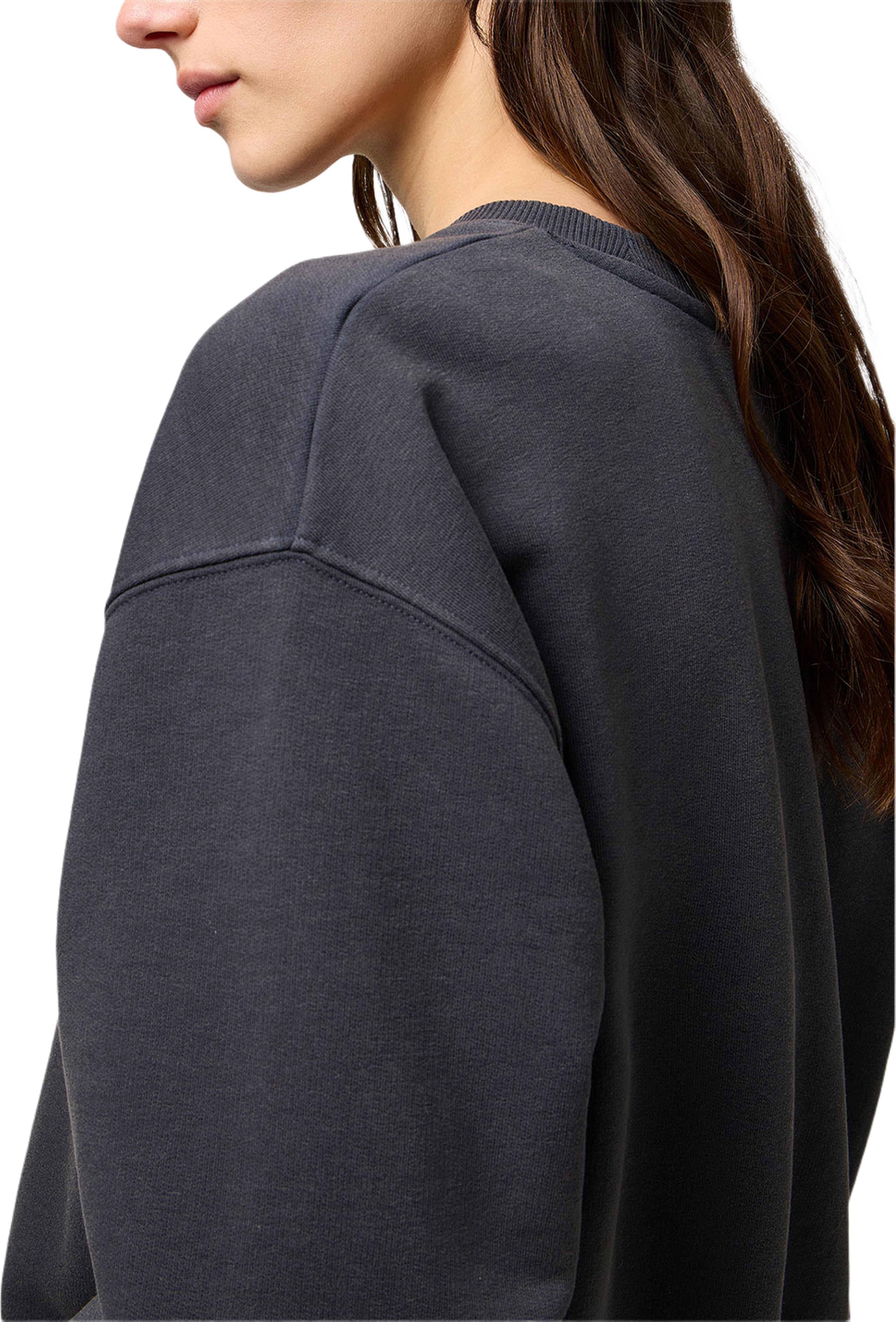 Oversized Sweatshirt, från Wrangler, i färgen Faded Black. Klicka för att öppna bilden i stort format