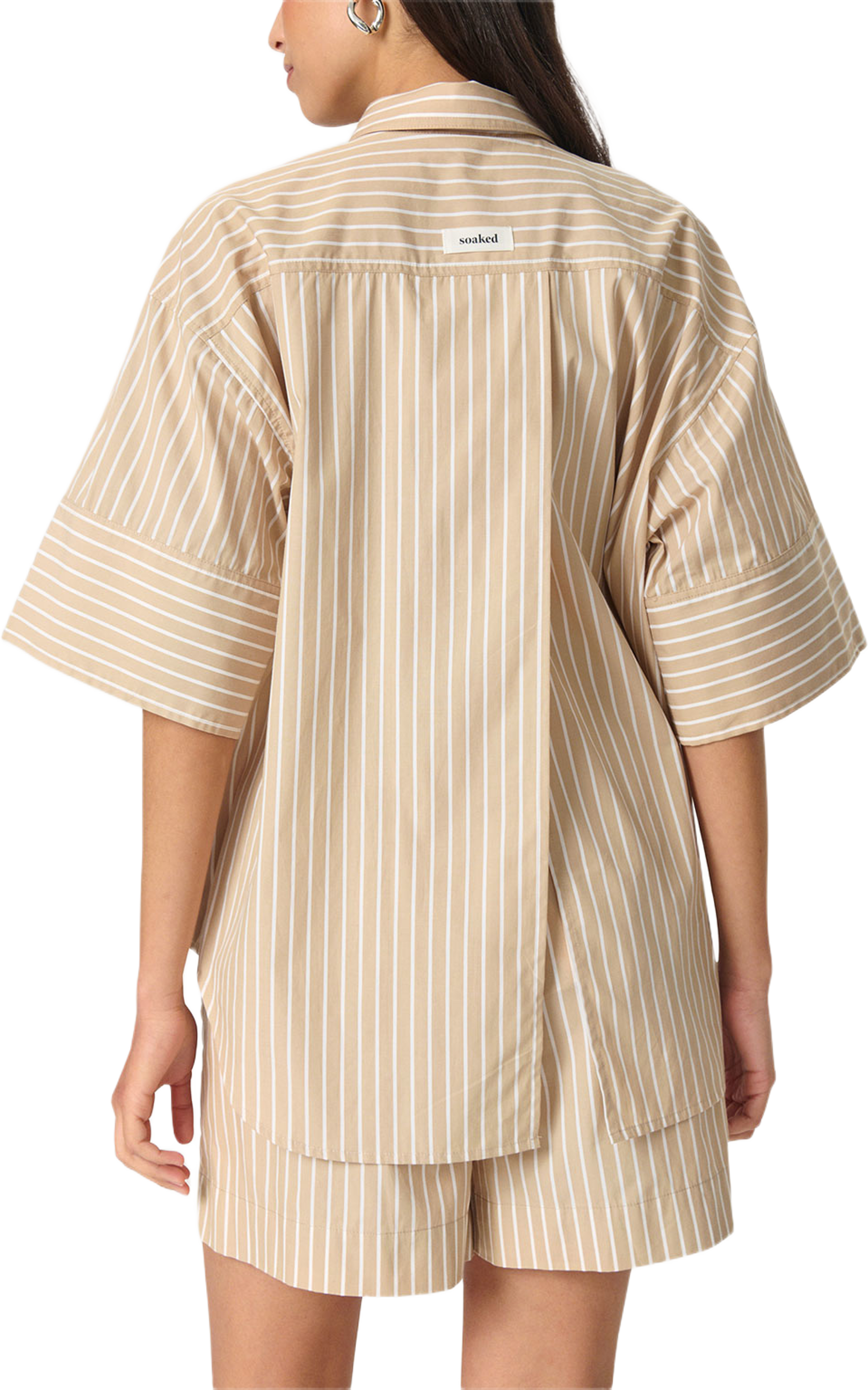 Kaily Shirt SS, från Soaked In Luxury, i färgen Travertine Stripes. Klicka för att öppna bilden i stort format