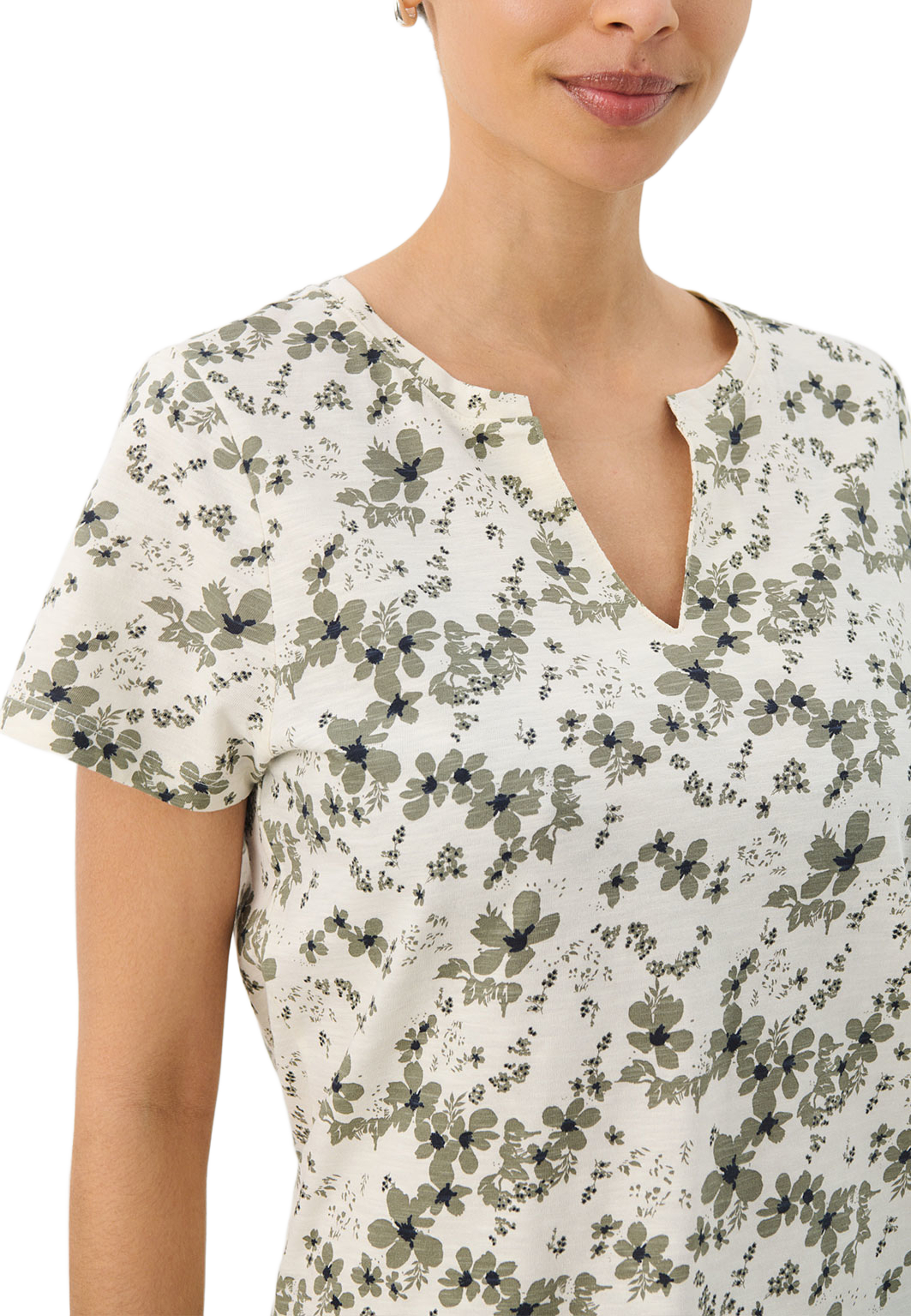 GesinasPW T-shirt, från Part Two, i färgen Vetiver Contrast Flower Print. Klicka för att öppna bilden i stort format