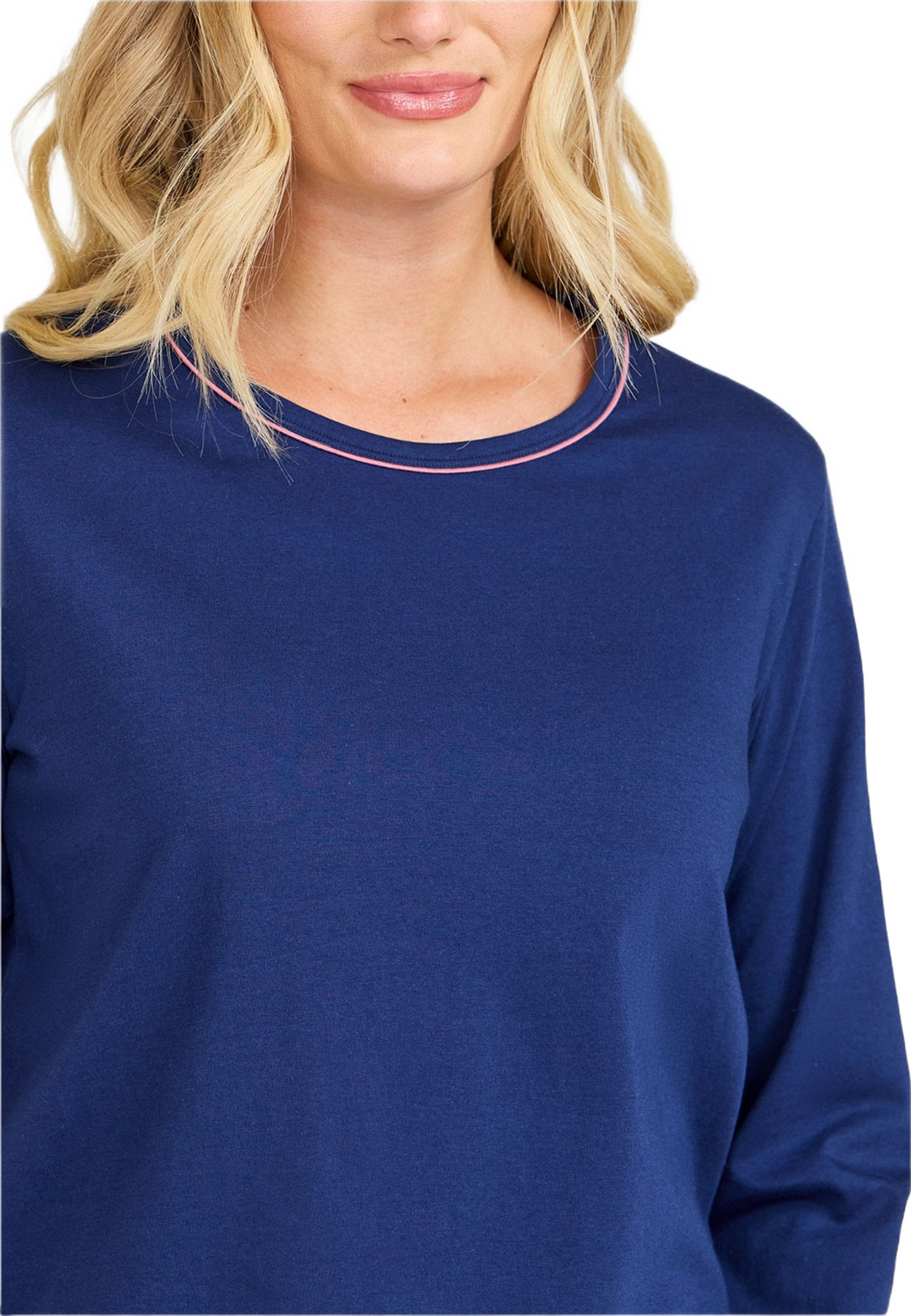 Pyjamas, från Damella, i färgen Navy/Pink.