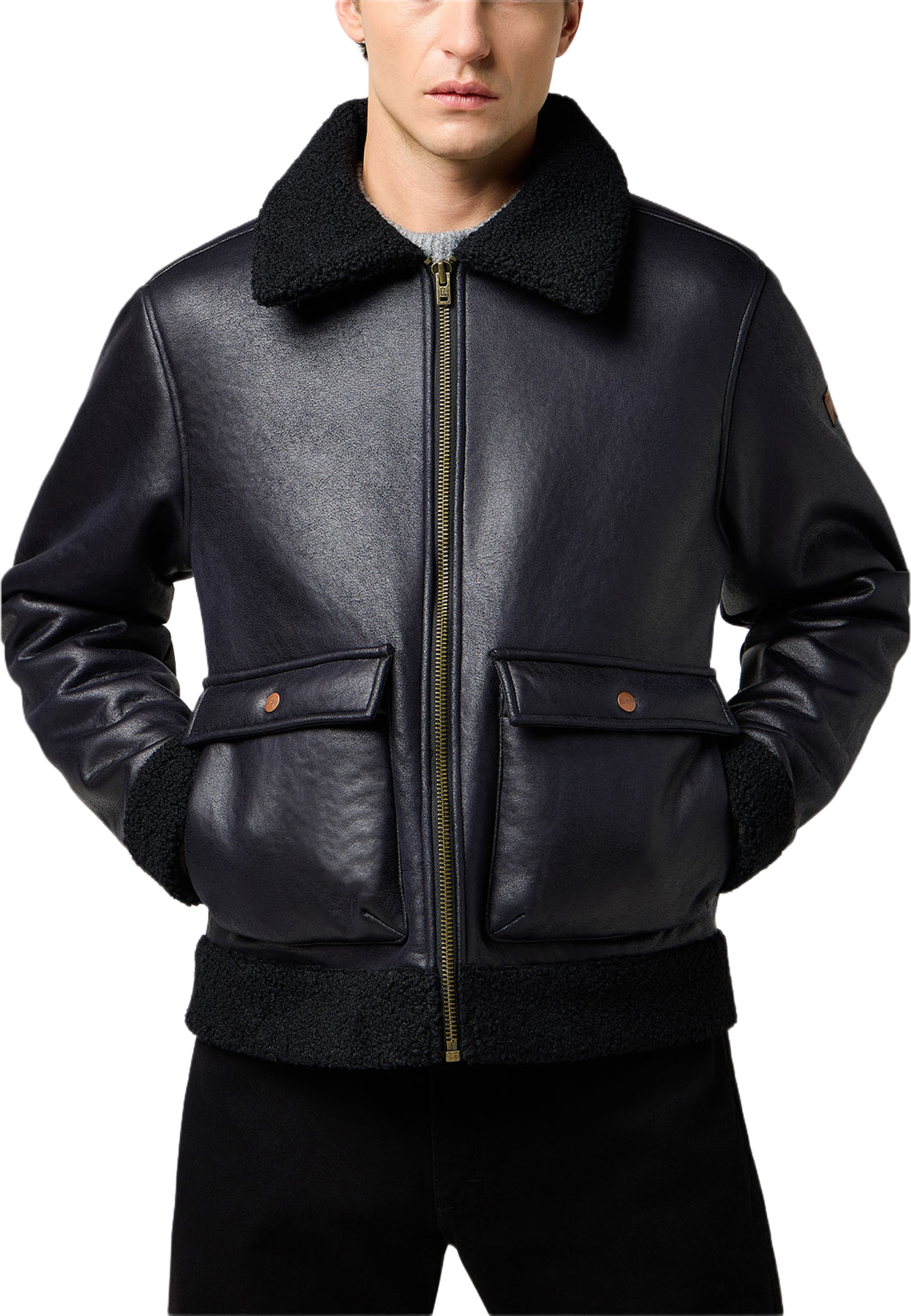 Shearling Jacket, från Wrangler, i färgen Black. Klicka för att öppna bilden i stort format