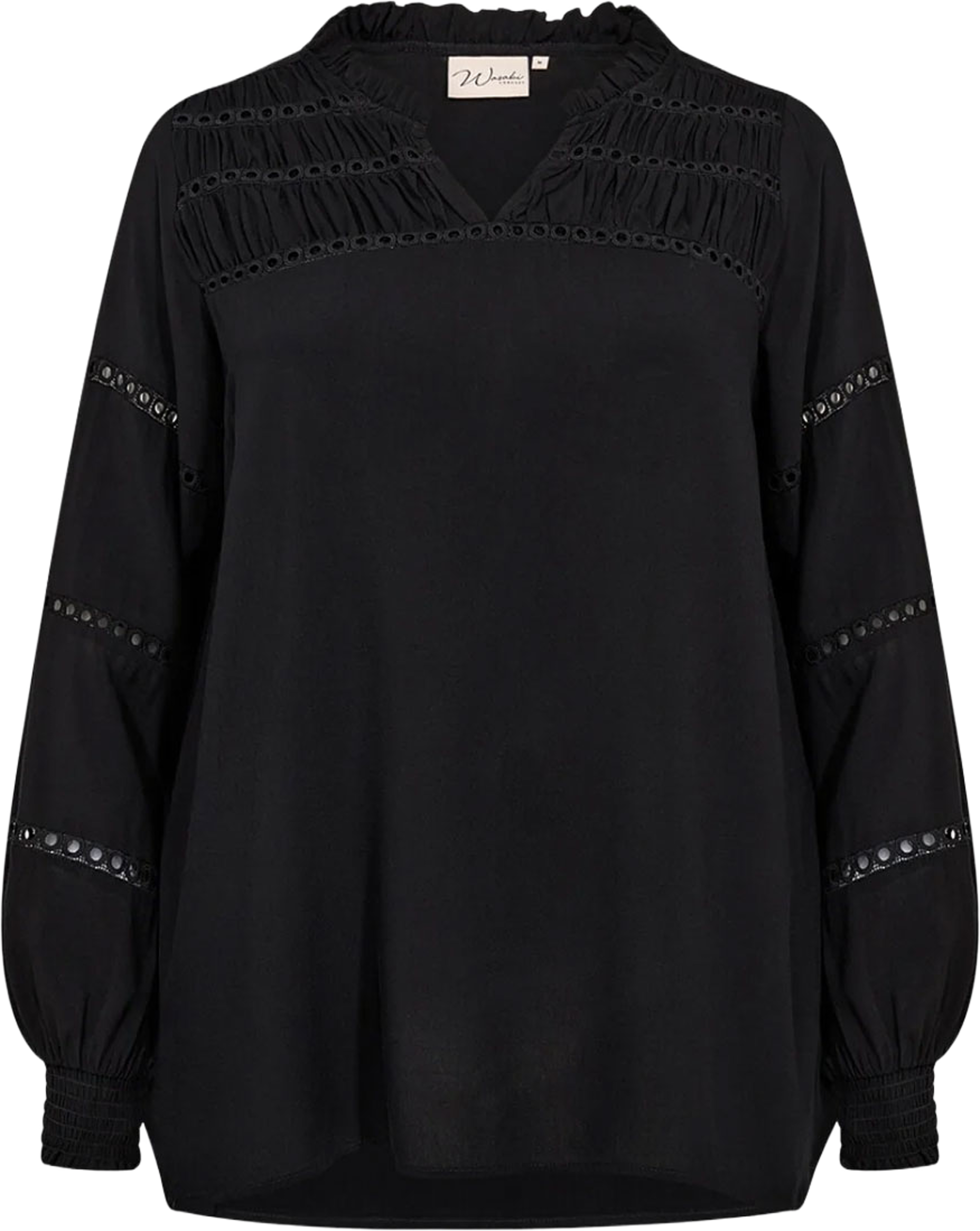 Wa-Sia 32 Blouse, från Wasabi Concept, i färgen Black. Klicka för att öppna bilden i stort format