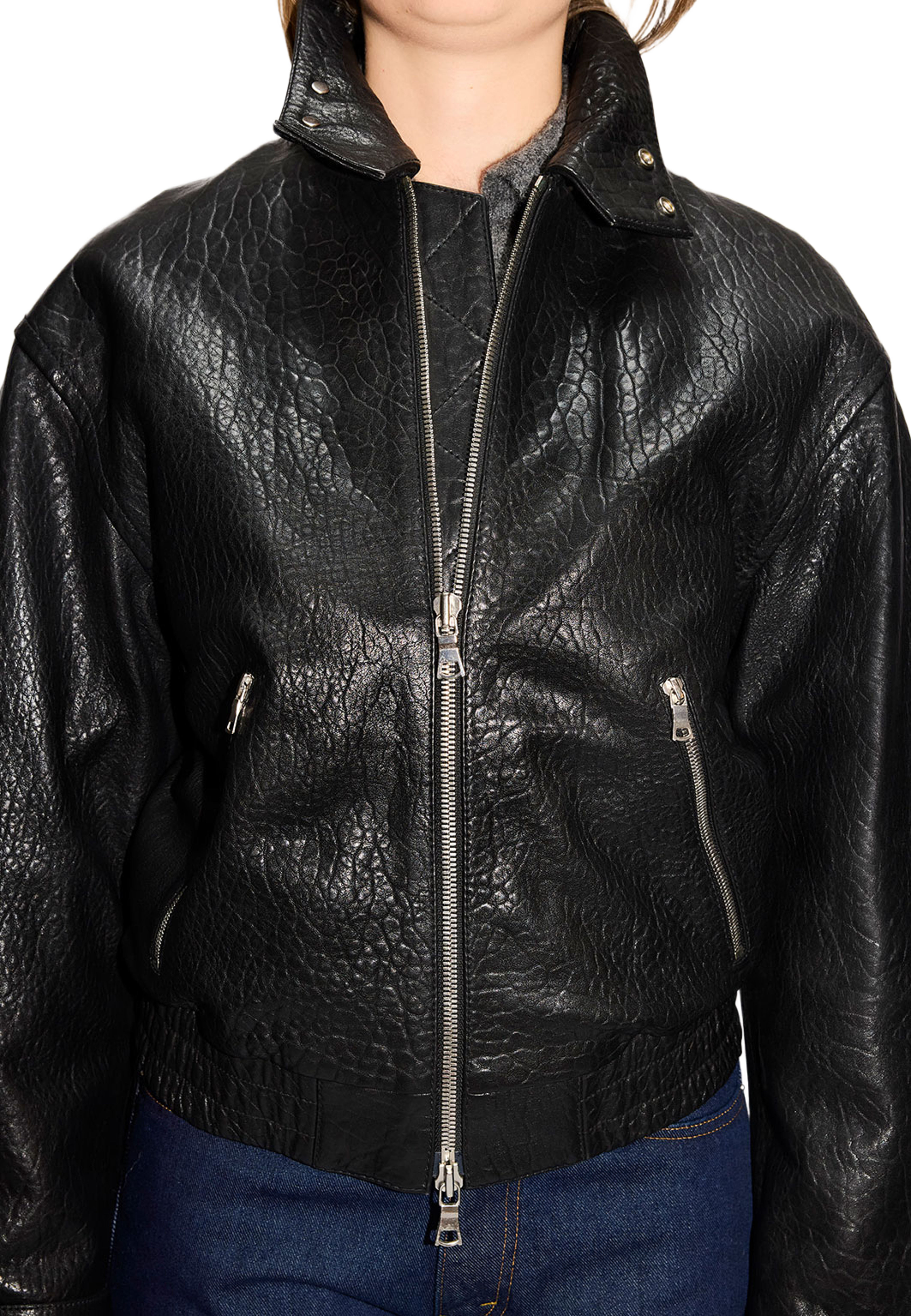 Beam Bomber Jacket Grainy Black Leather, från Hope, i färgen Grainy Black Leather. Klicka för att öppna bilden i stort format
