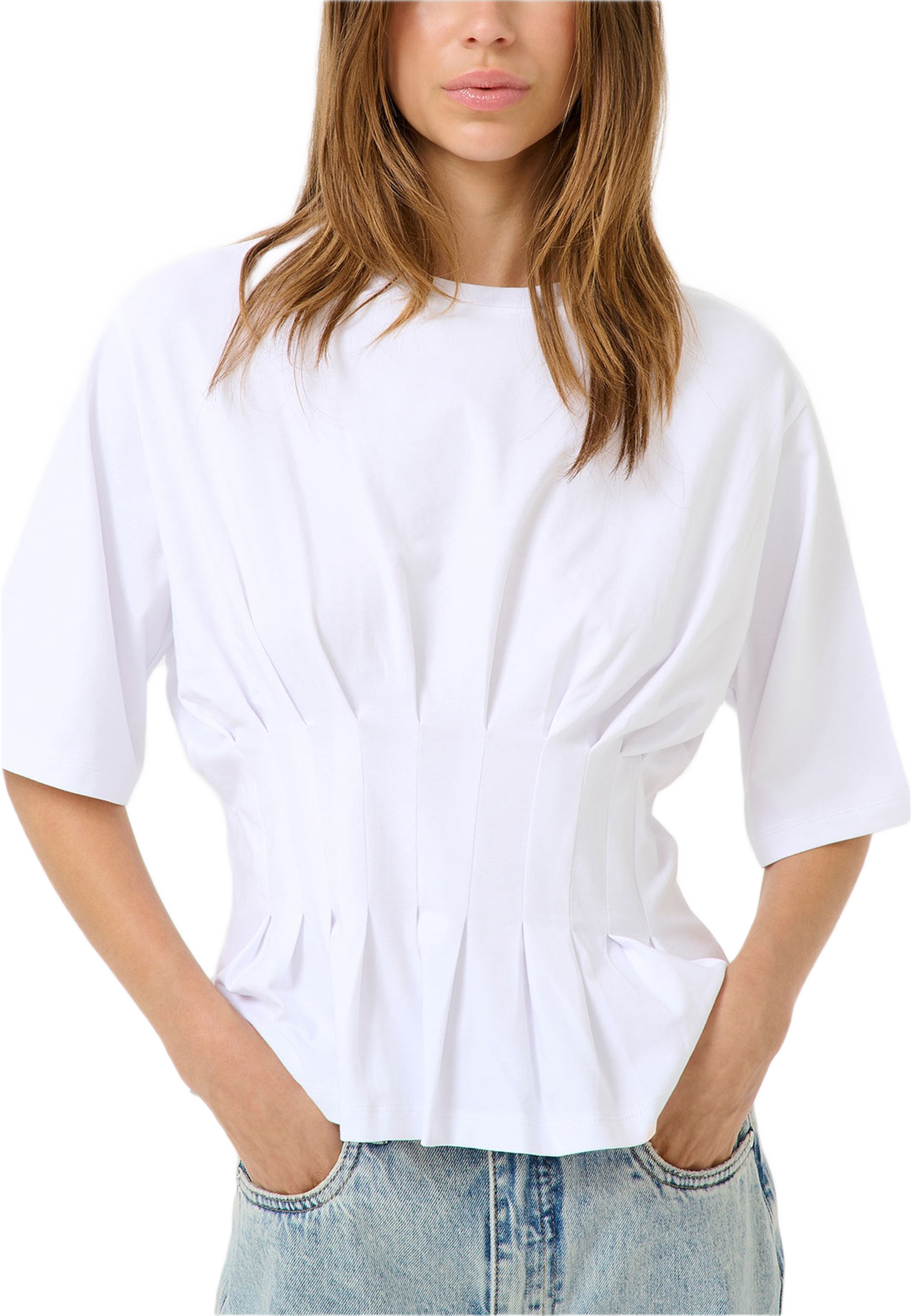 GZinez tee, från Gestuz, i färgen Bright White. Klicka för att öppna bilden i stort format