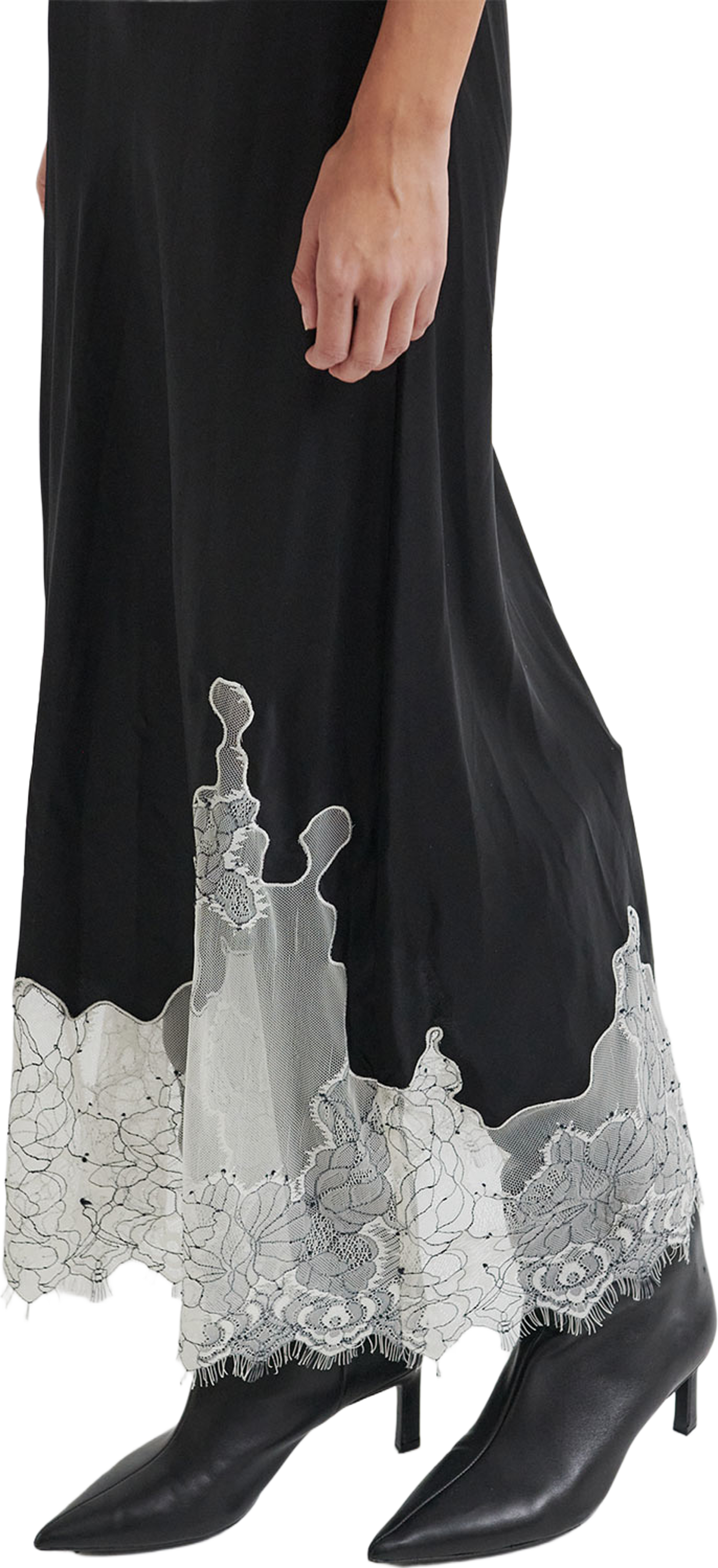 Wila Skirt, från Second Female, i färgen Black. Klicka för att öppna bilden i stort format