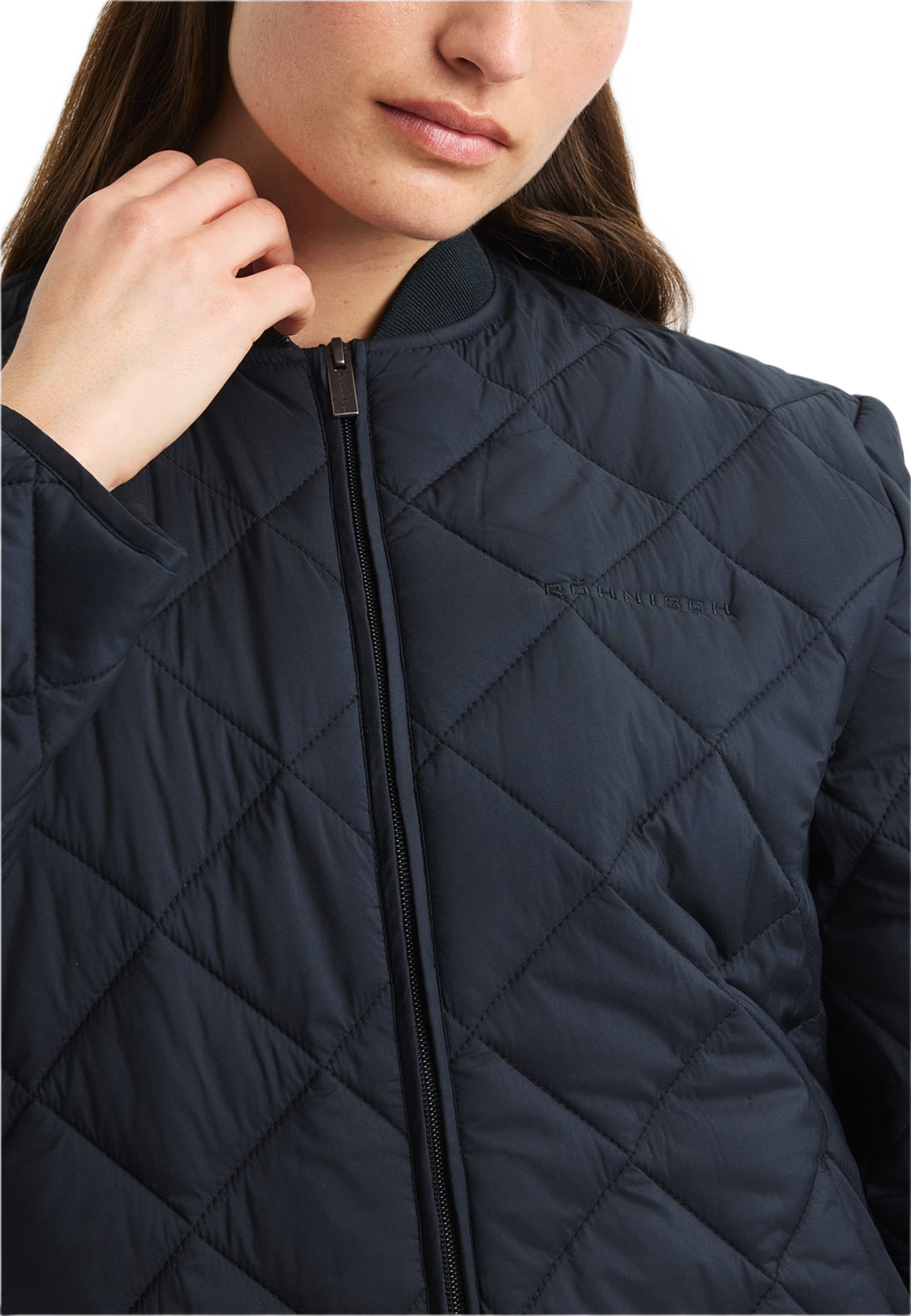 Bree Jacket, från Röhnisch, i färgen Black. Klicka för att öppna bilden i stort format