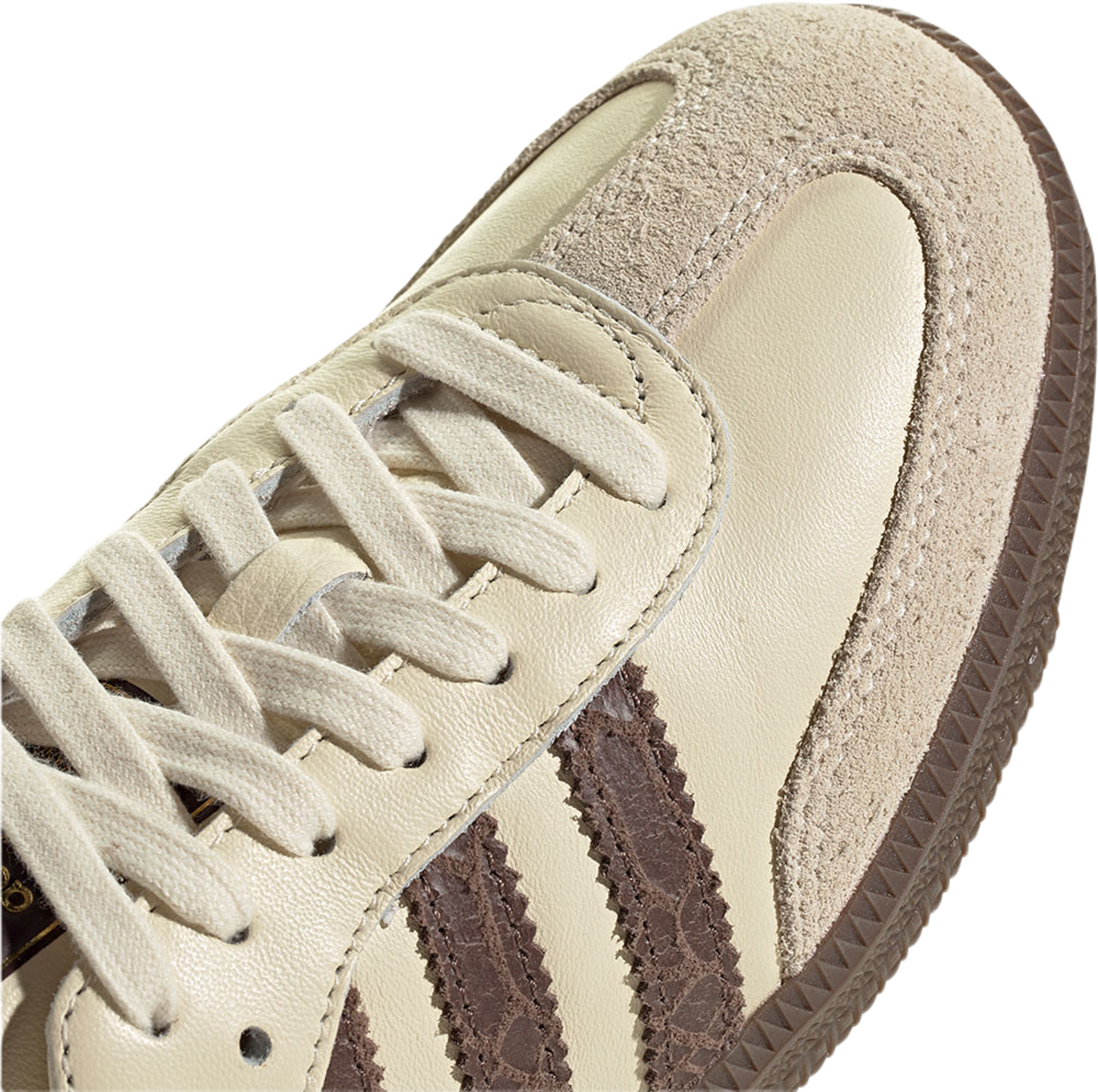 Samba OG Skor, från Adidas Originals, i färgen Crewht/Earstr/Maroon. Klicka för att öppna bilden i stort format