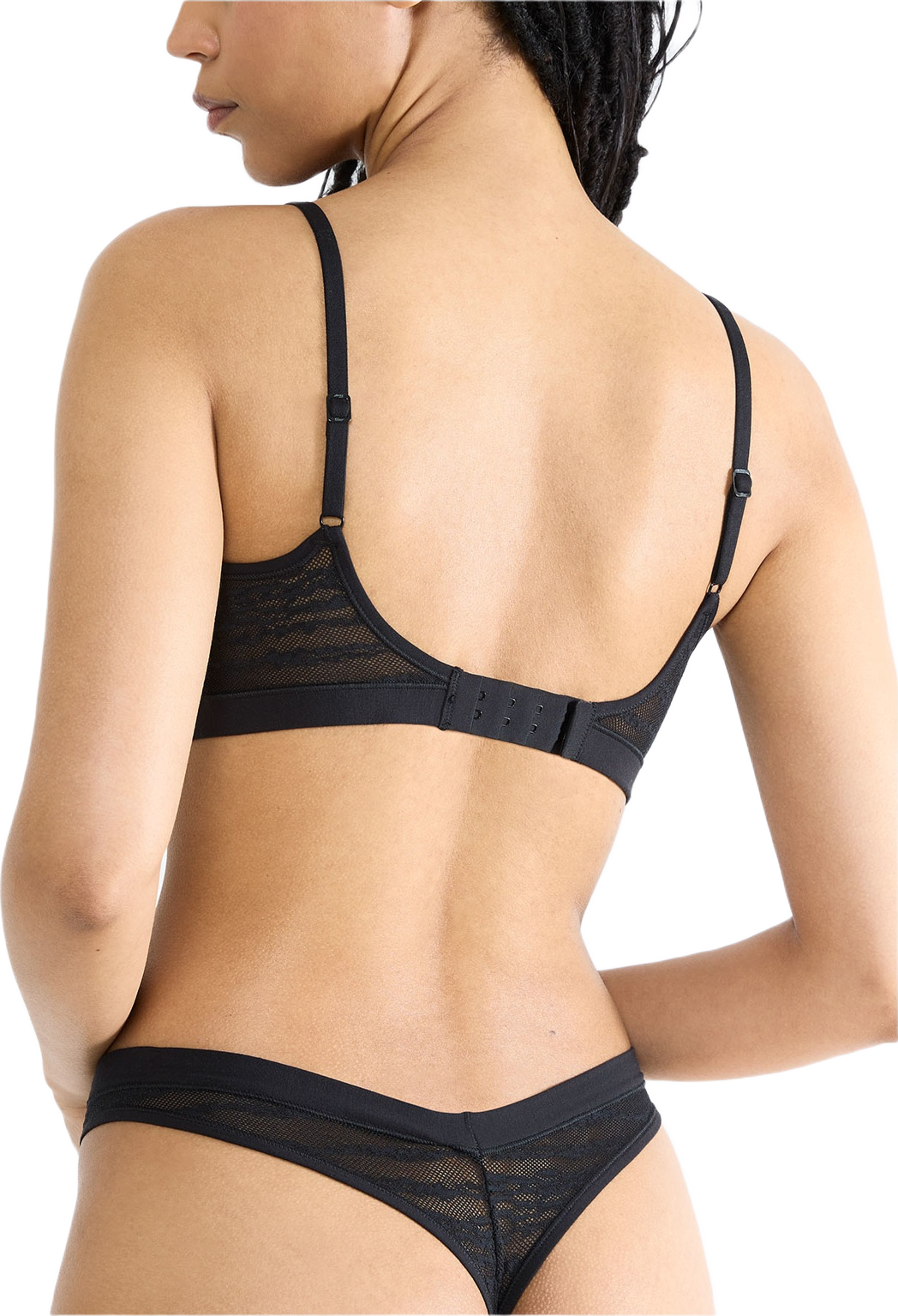 FREE Evolve PU Lace