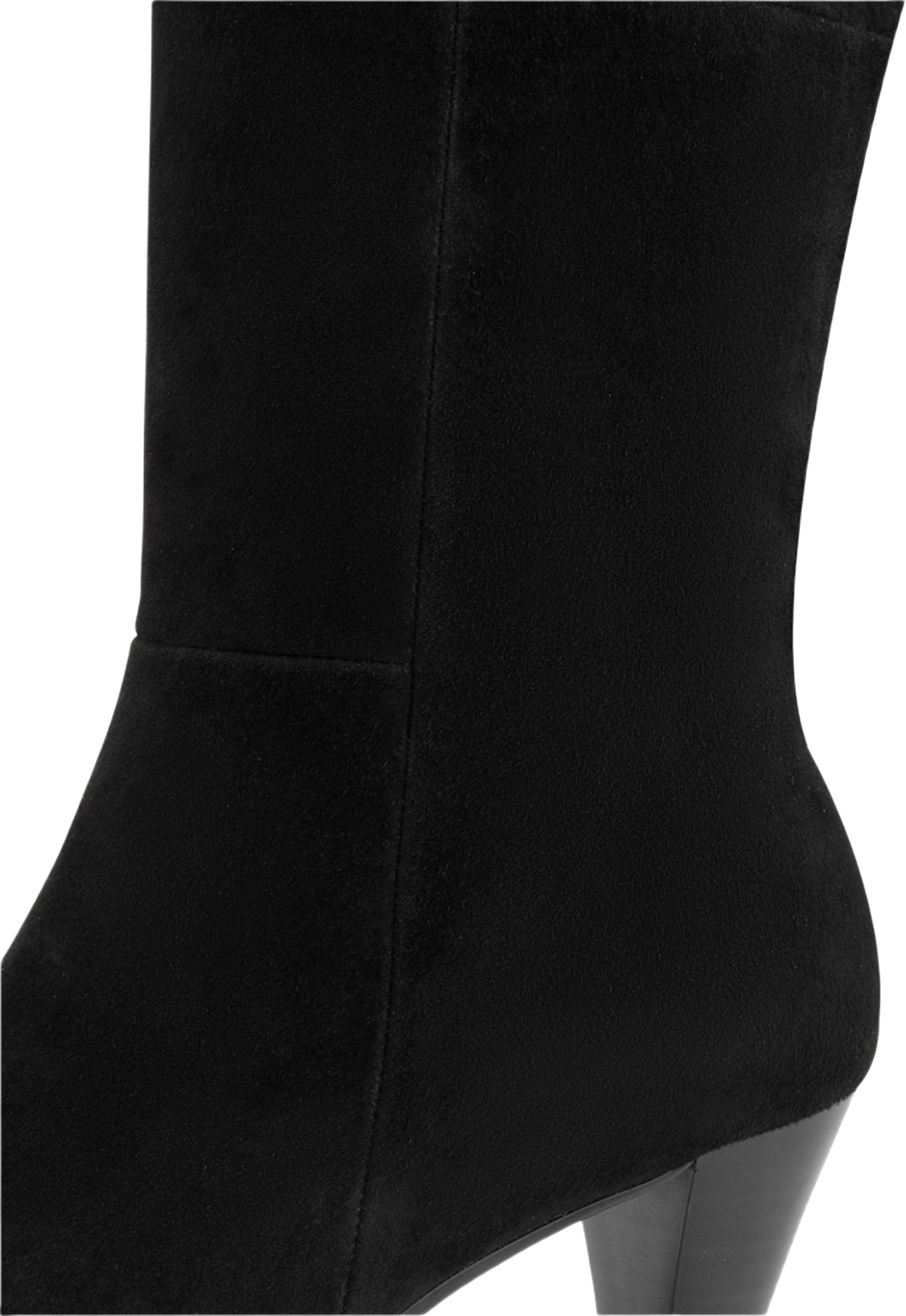 Stövlar, från Tamaris, i färgen Black Suede. Klicka för att öppna bilden i stort format